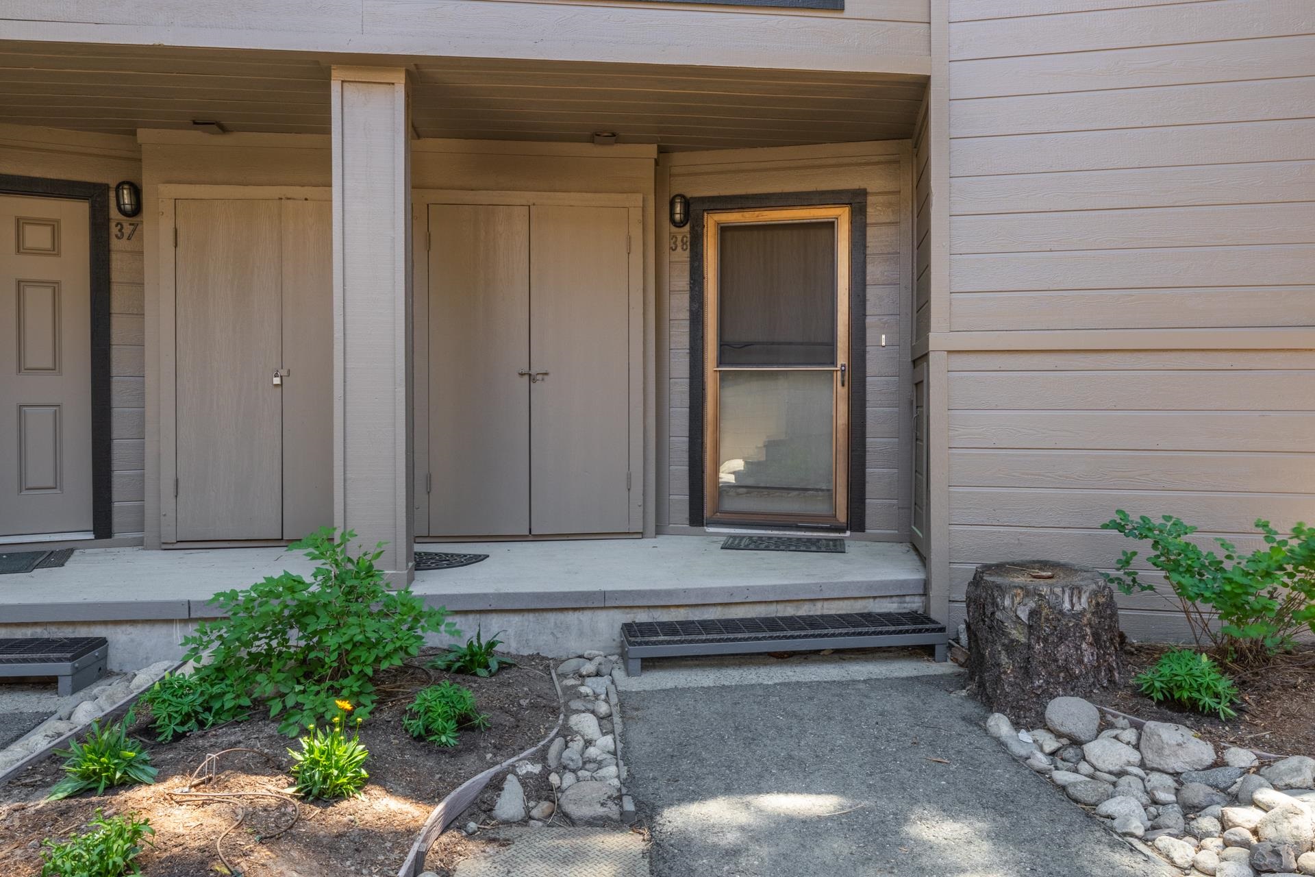 2252 Meridian Blvd #38