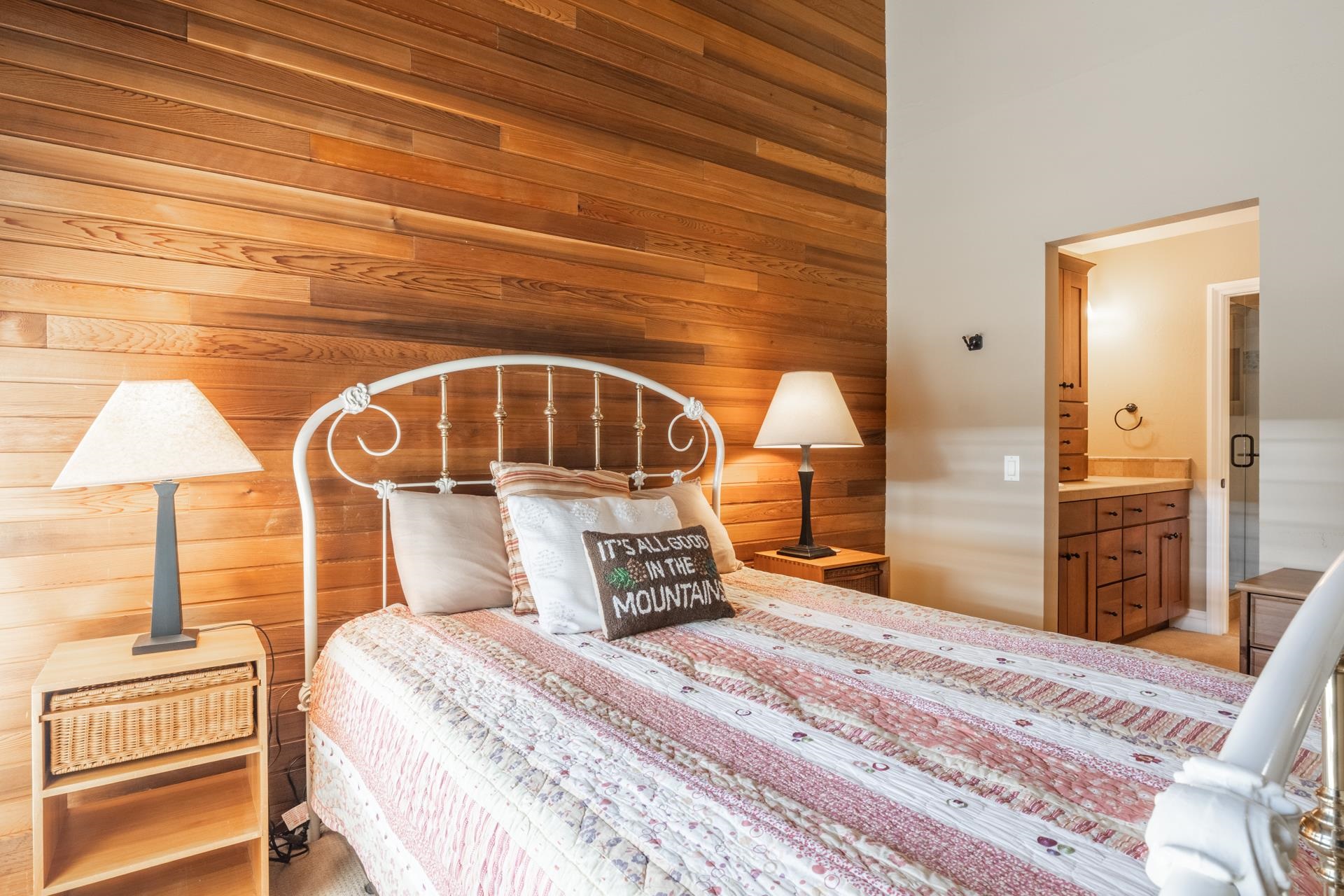 2252 Meridian Blvd #38