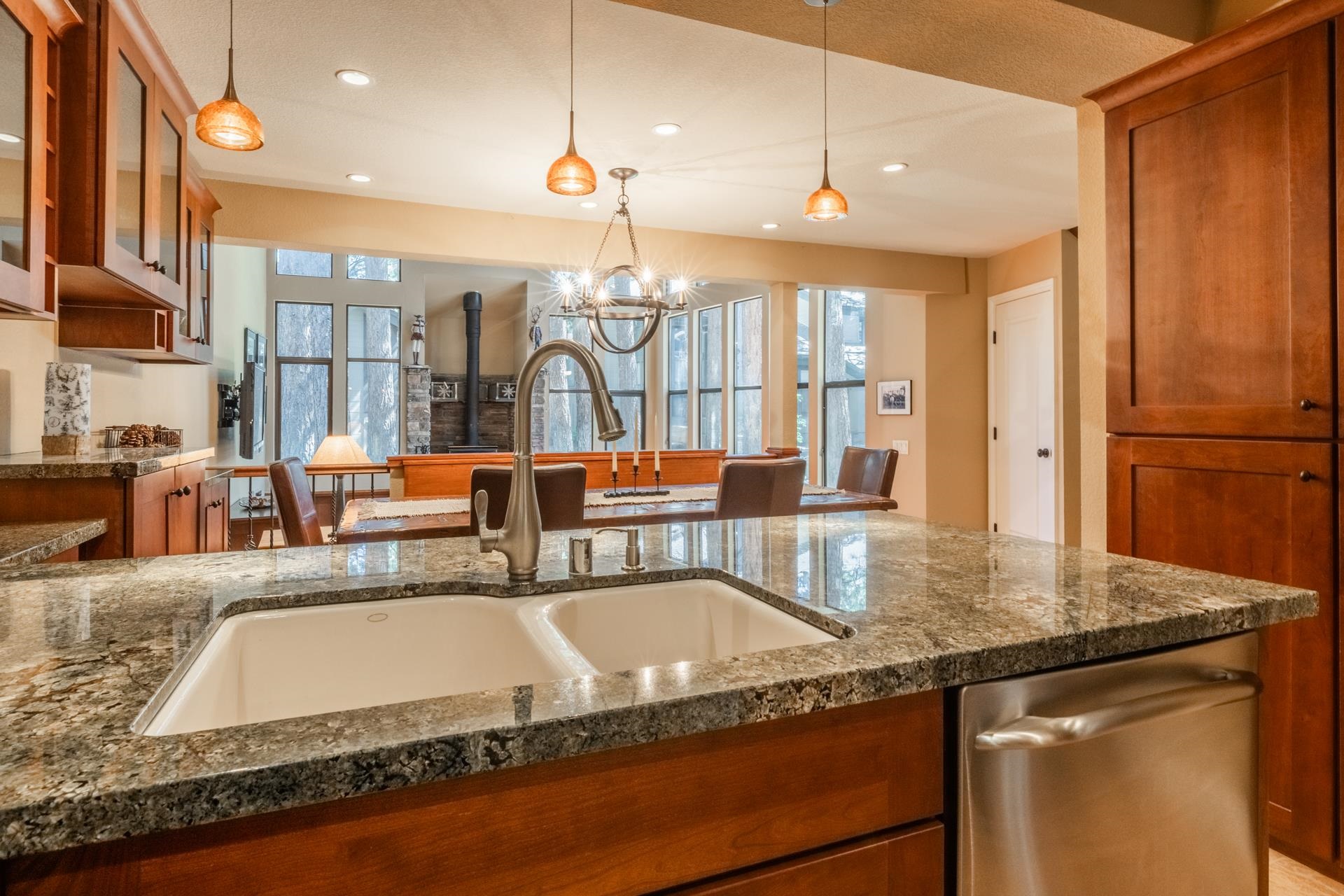 2252 Meridian Blvd #38