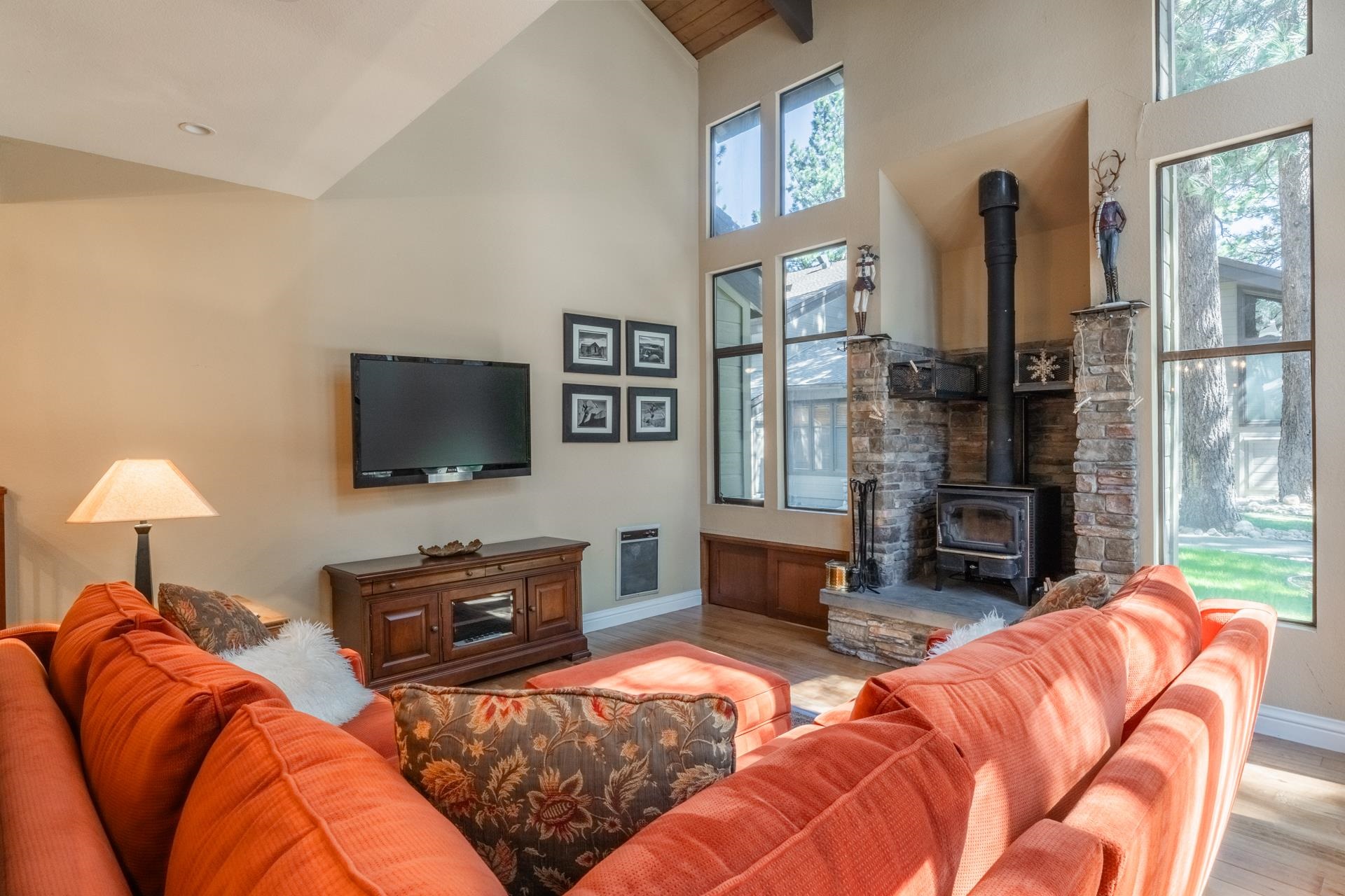 2252 Meridian Blvd #38