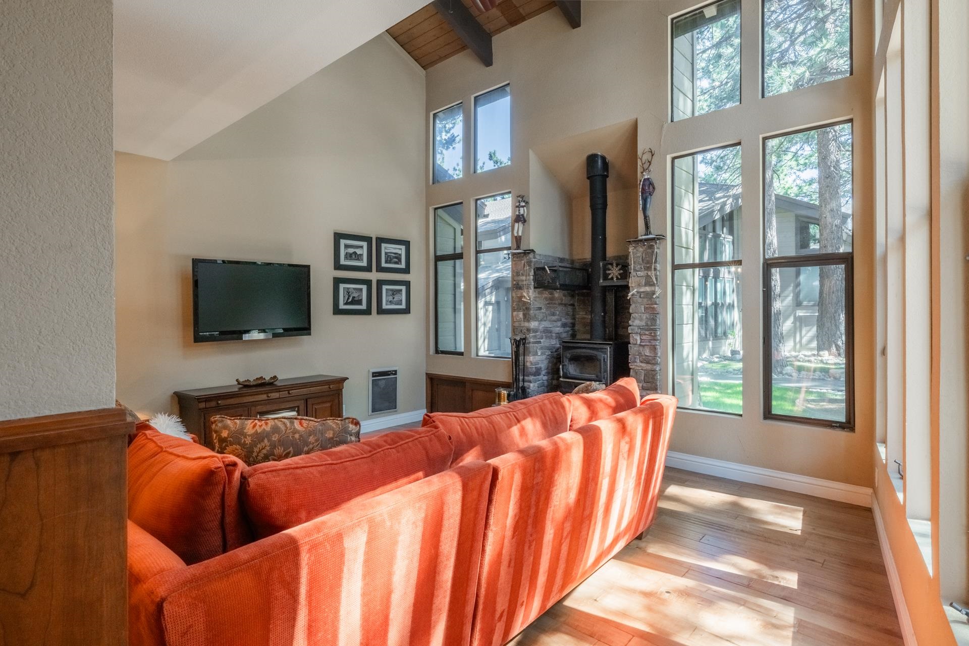 2252 Meridian Blvd #38