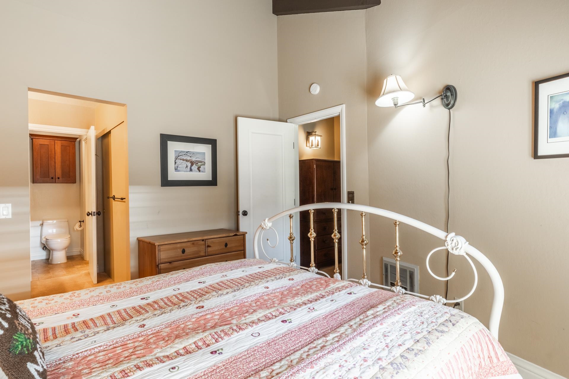 2252 Meridian Blvd #38