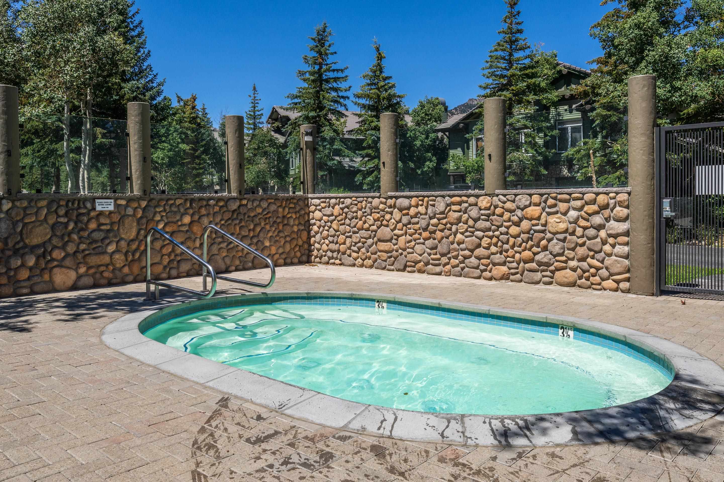 1002 Fairway Circle Unit: Snowcreek V