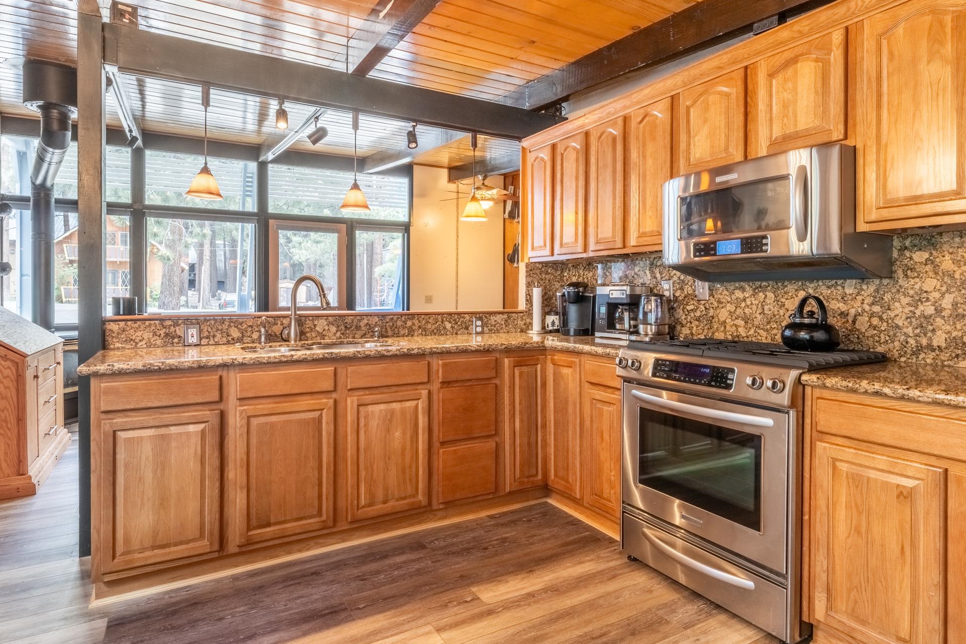 319 Pinecrest