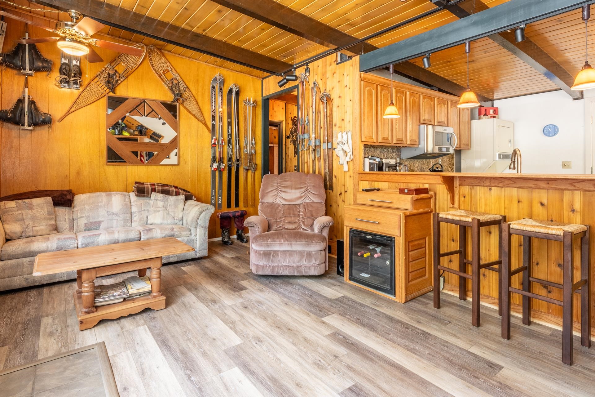 319 Pinecrest