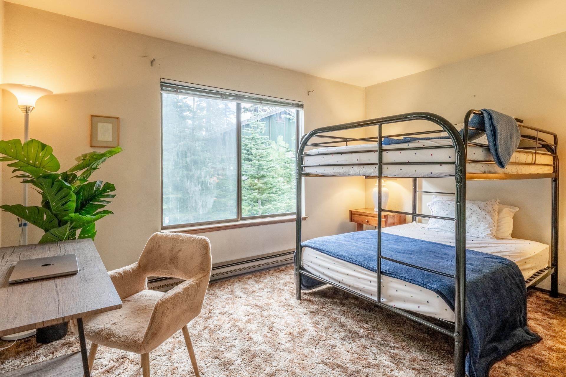 25 Lee Rd #161 Unit: Discovery IV #161