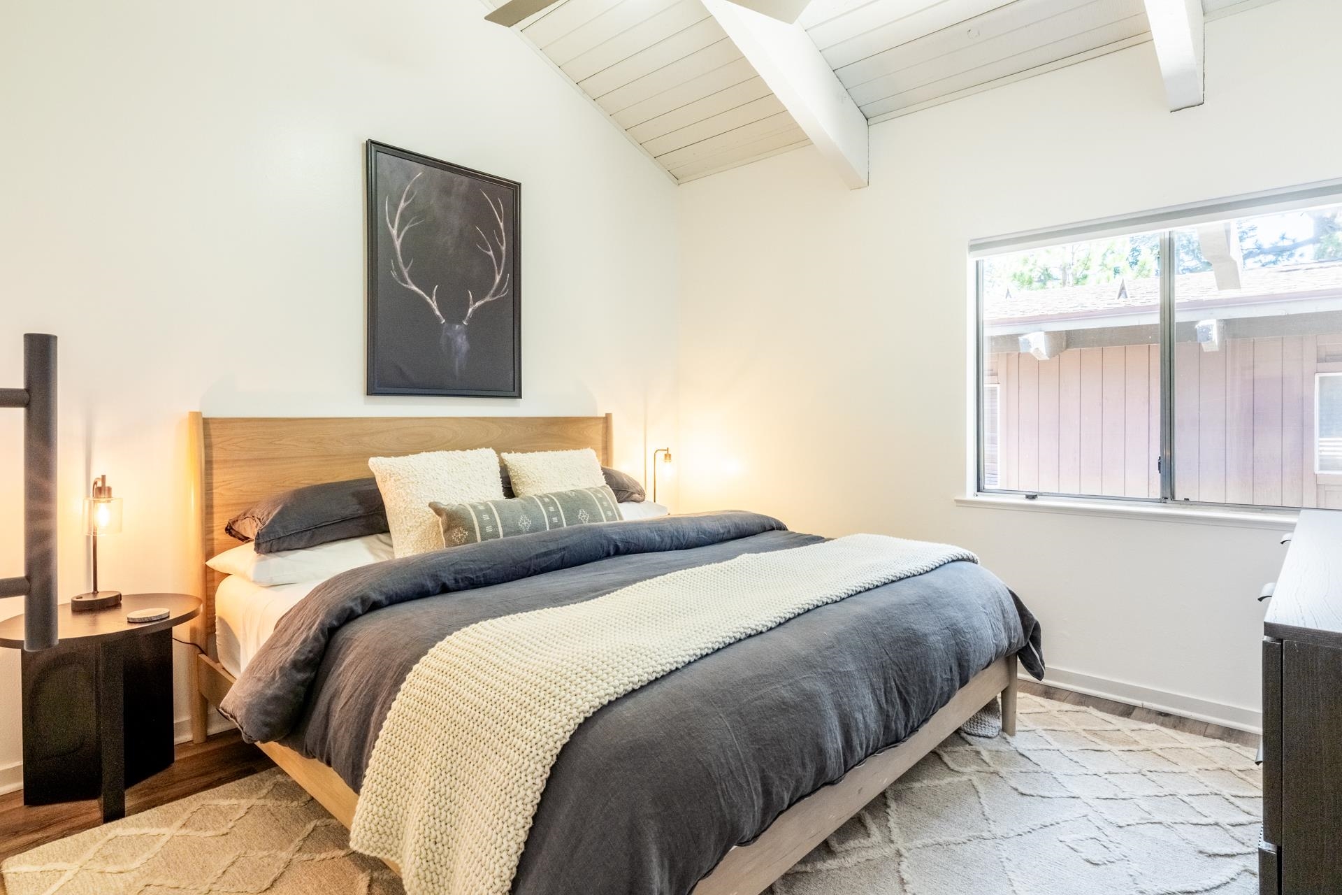 221 Canyon Blvd #114 Unit: Mammoth Estates #114