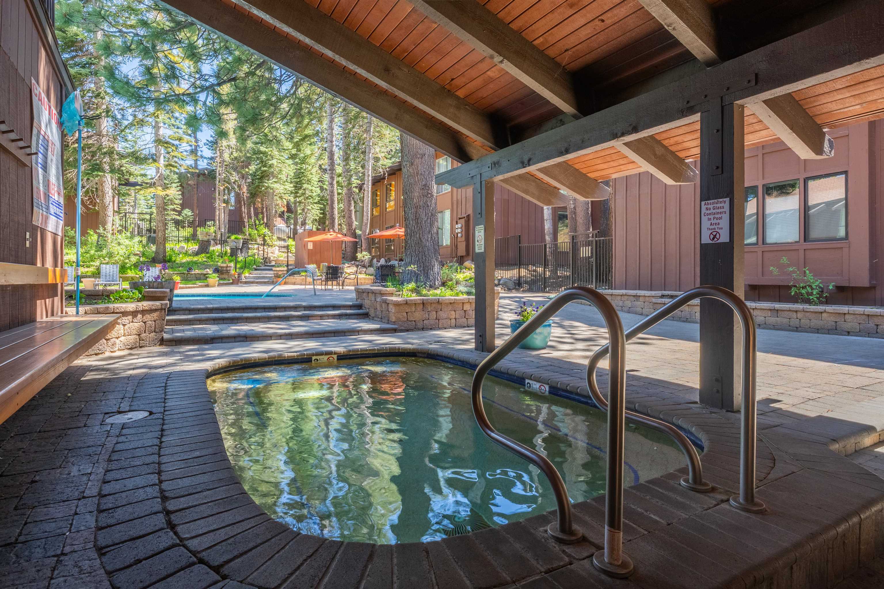 221 Canyon Blvd #114 Unit: Mammoth Estates #114