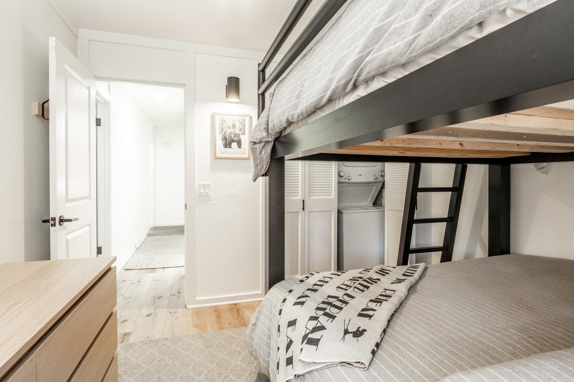 221 Canyon Blvd #114 Unit: Mammoth Estates #114