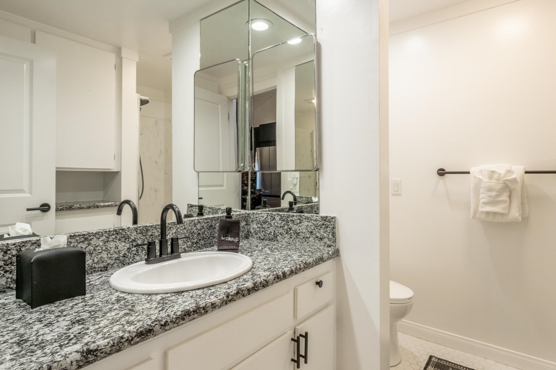 221 Canyon Blvd #114 Unit: Mammoth Estates #114