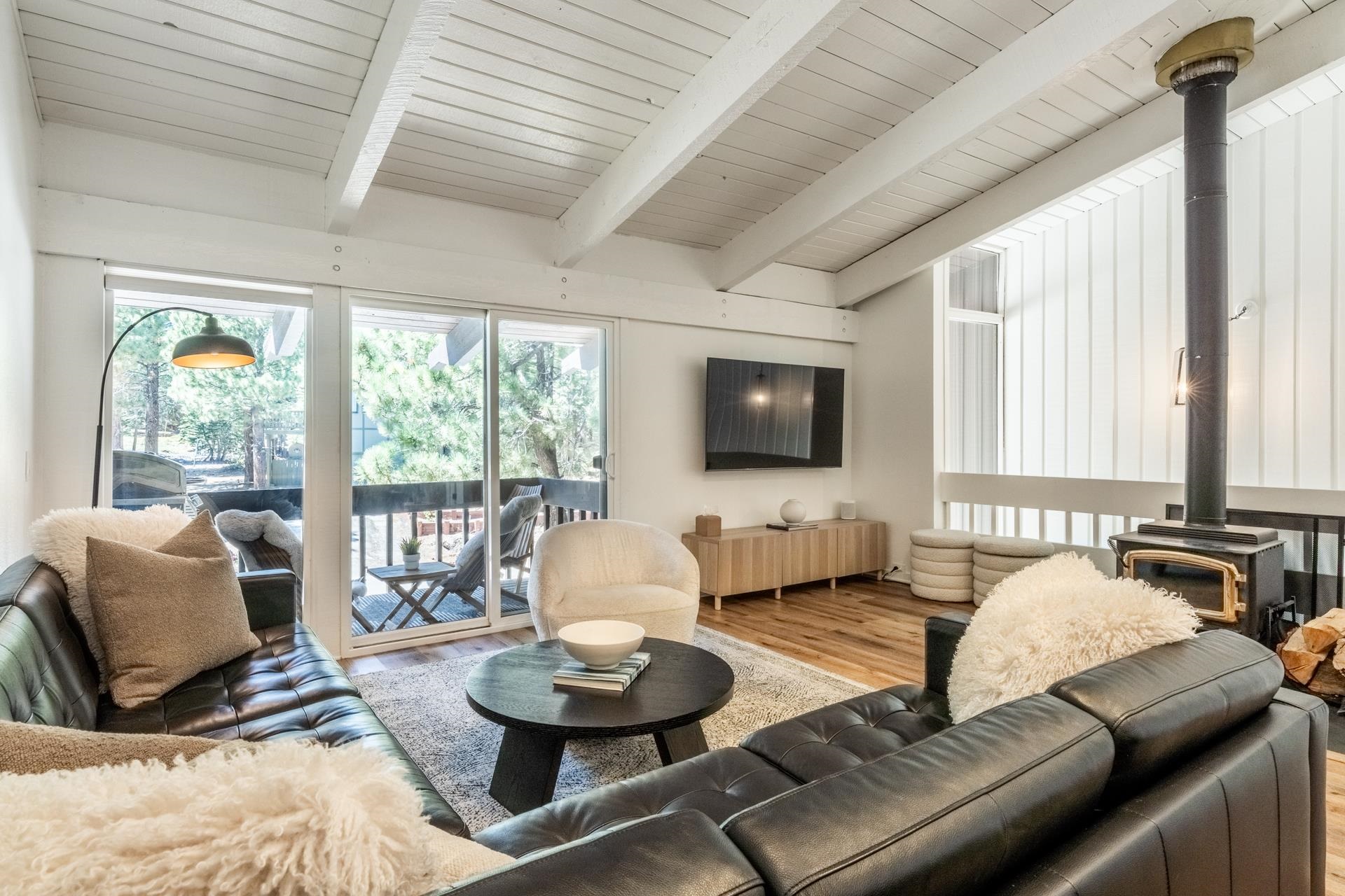 221 Canyon Blvd #114 Unit: Mammoth Estates #114