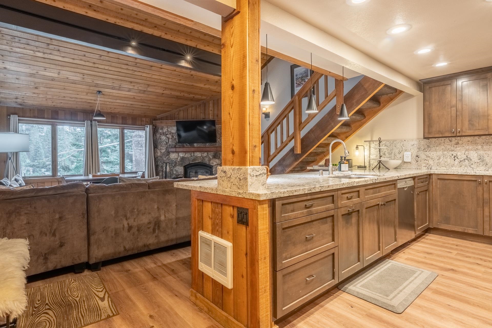 435 Lakeview Boulevard Unit: Mountainback #56