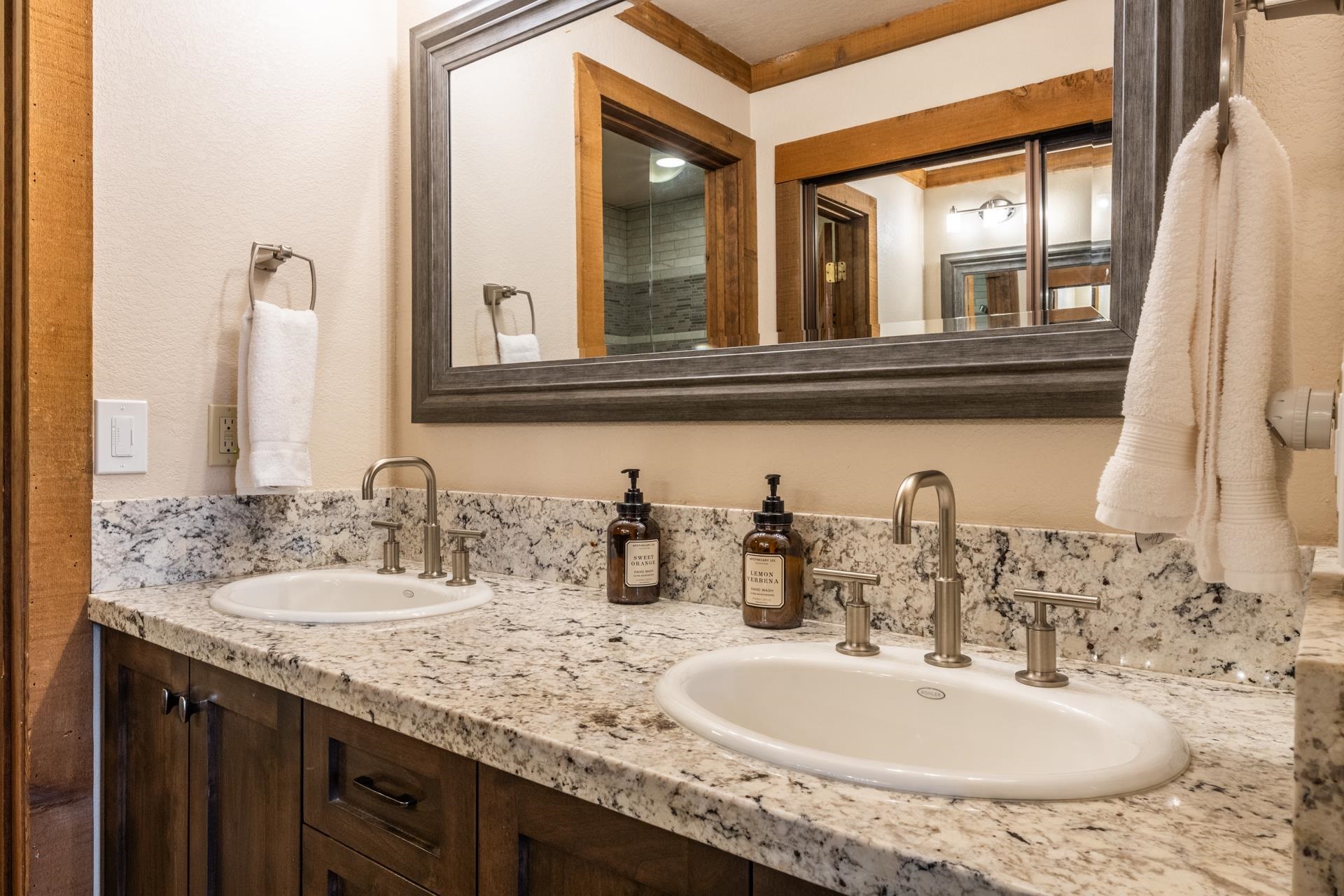 435 Lakeview Boulevard Unit: Mountainback #56