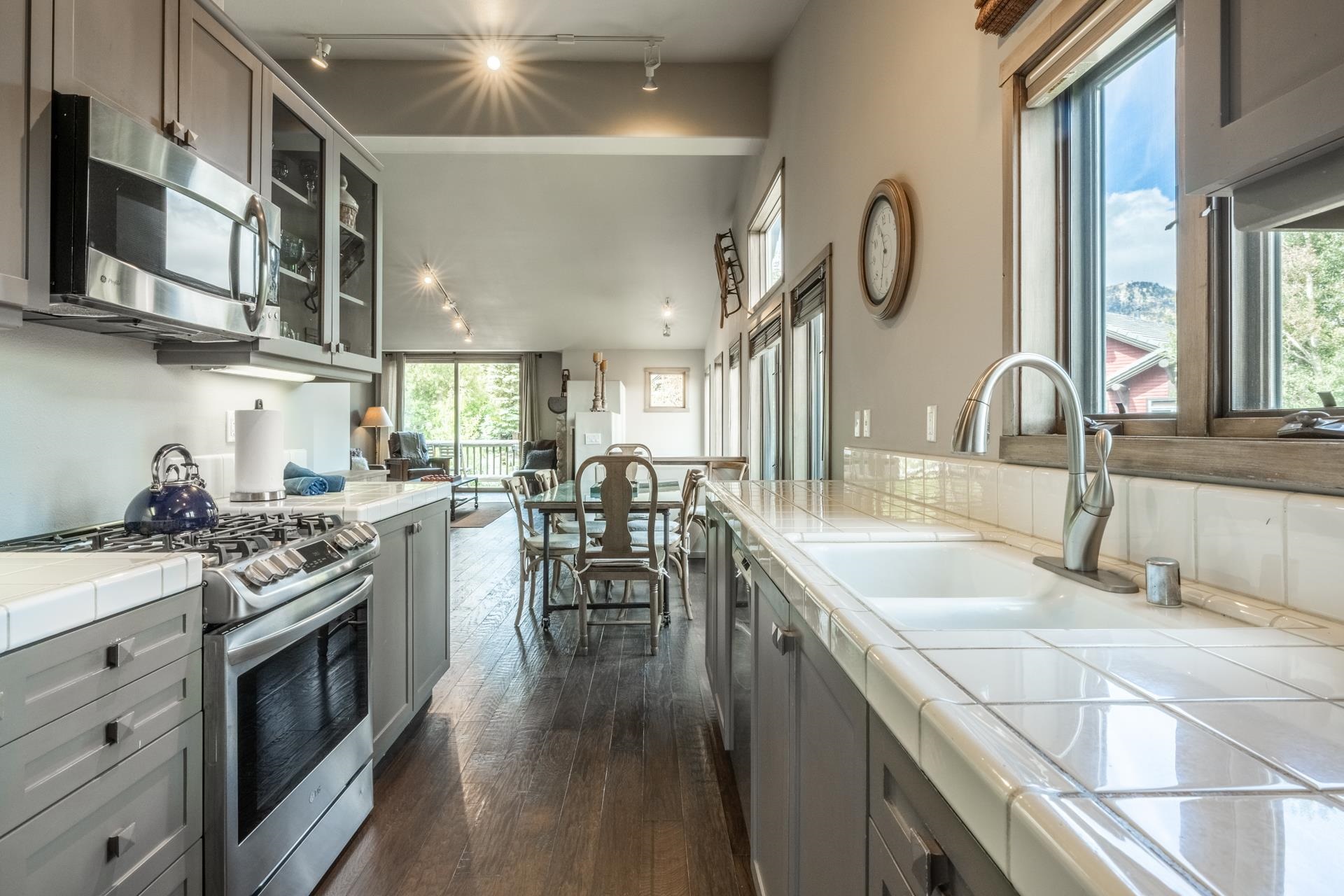 956 Fairway Circle Unit: Snowcreek V 956