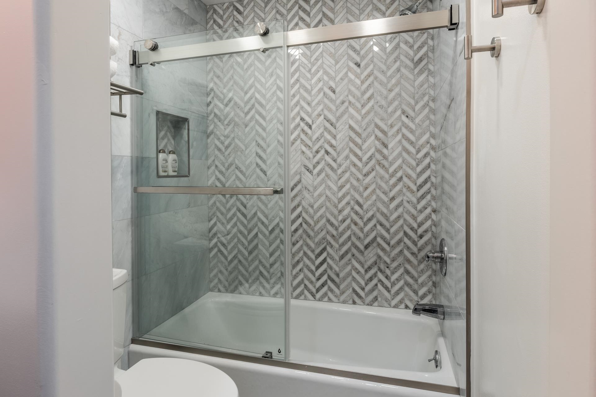 194 Hillside Dr #18 Unit: Unit 18