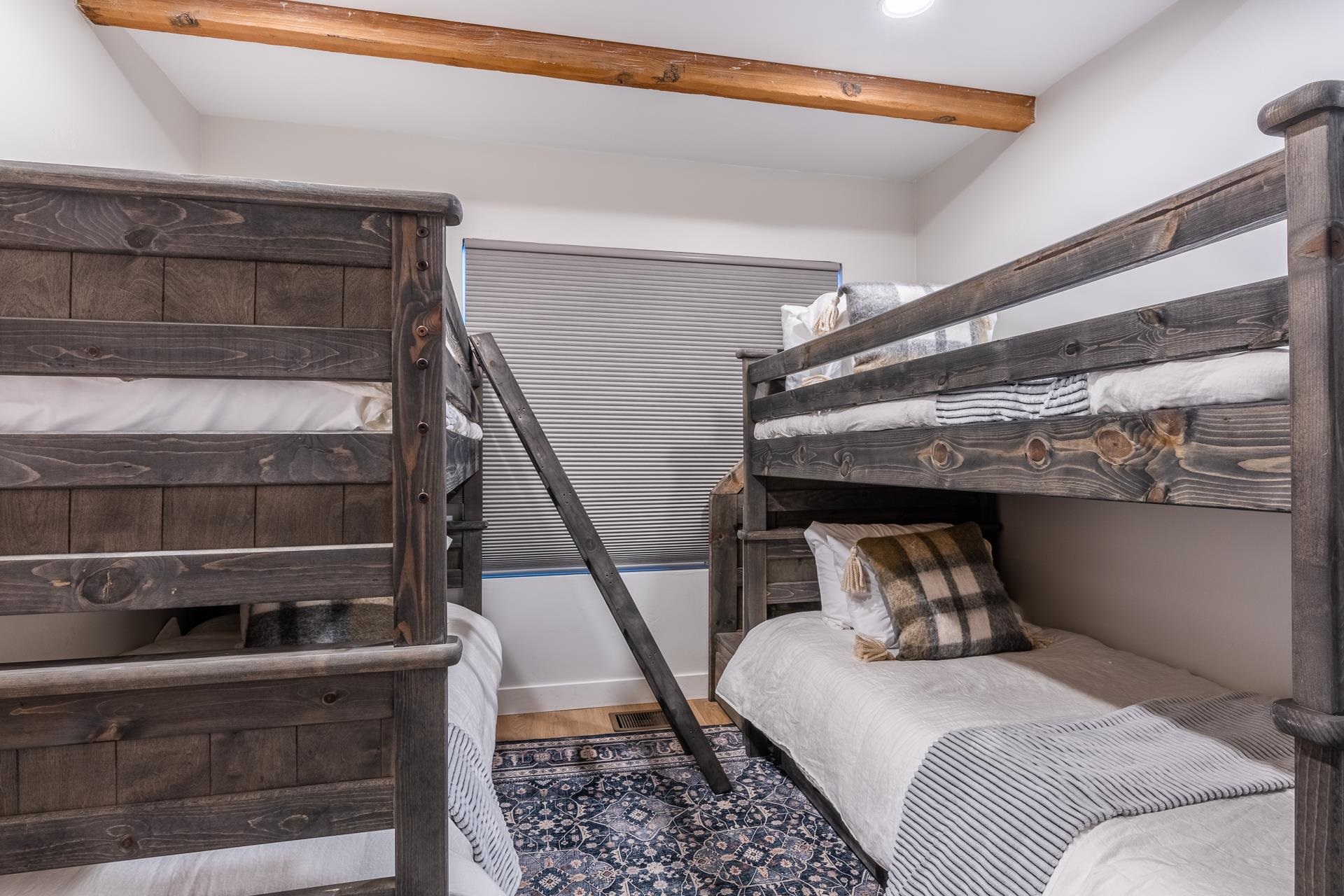 194 Hillside Dr #18 Unit: Unit 18