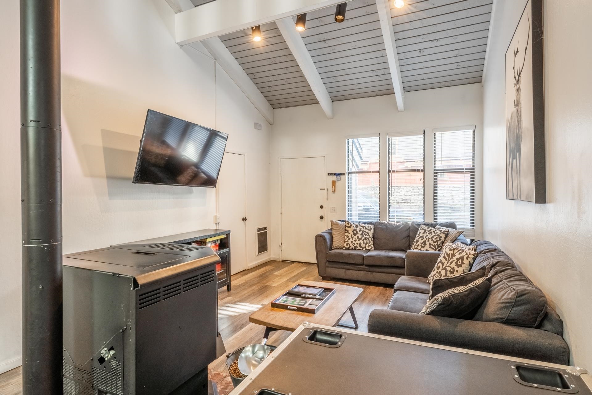 2252 Meridian Blvd #5 Unit: 3