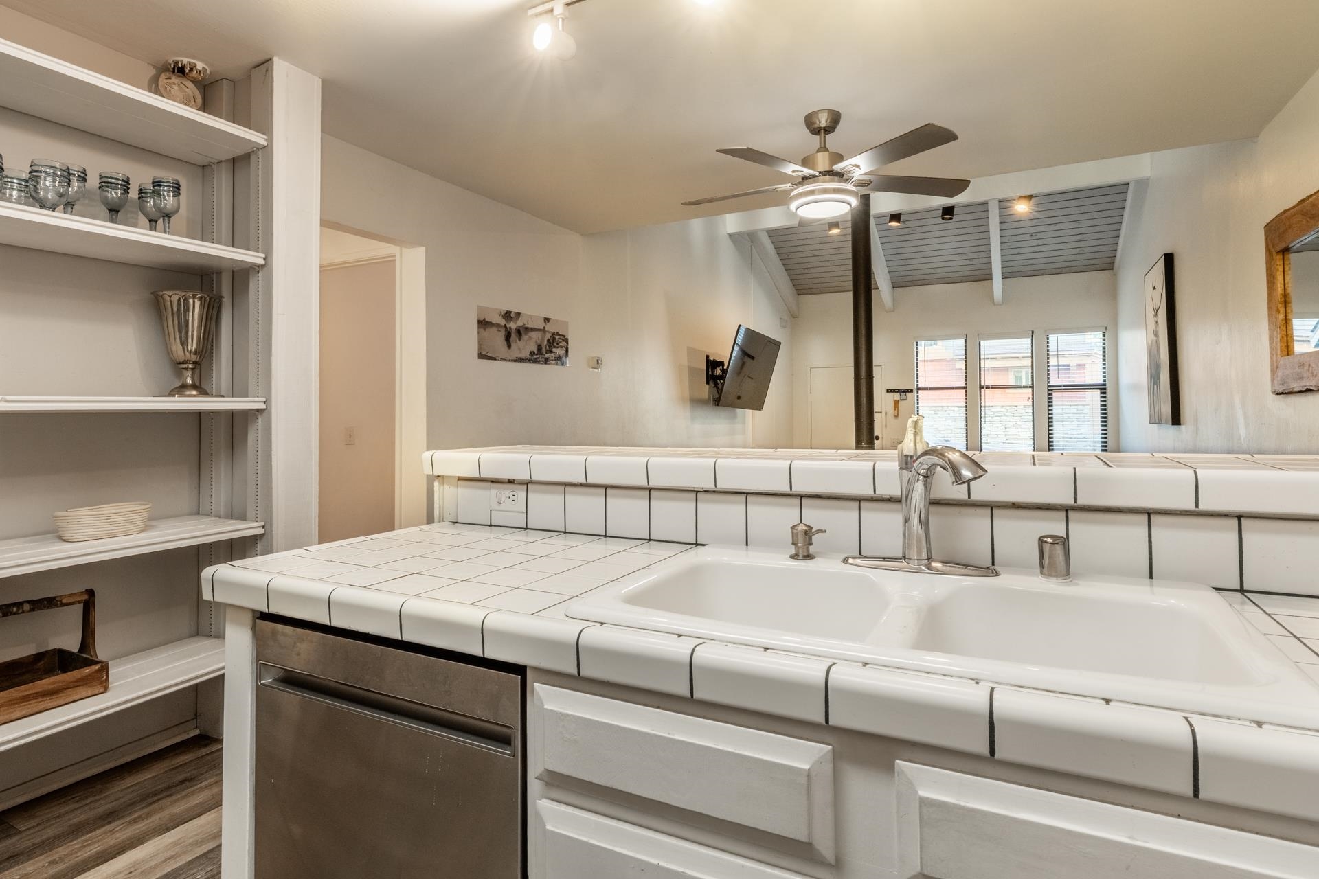 2252 Meridian Blvd #5 Unit: 3