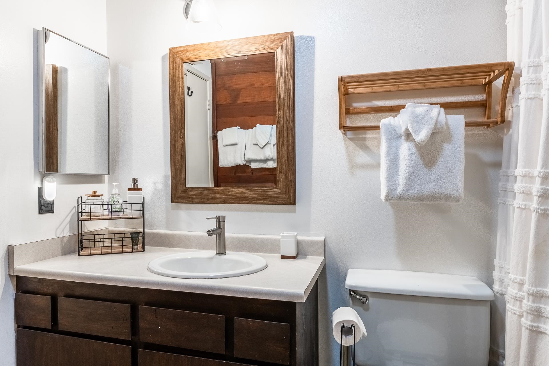 2499 Sierra Nevada Rd R2