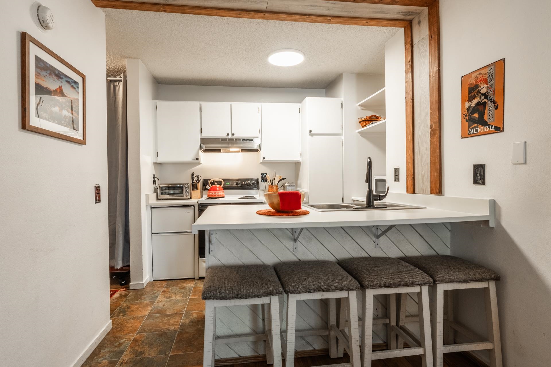 2499 Sierra Nevada Rd R2