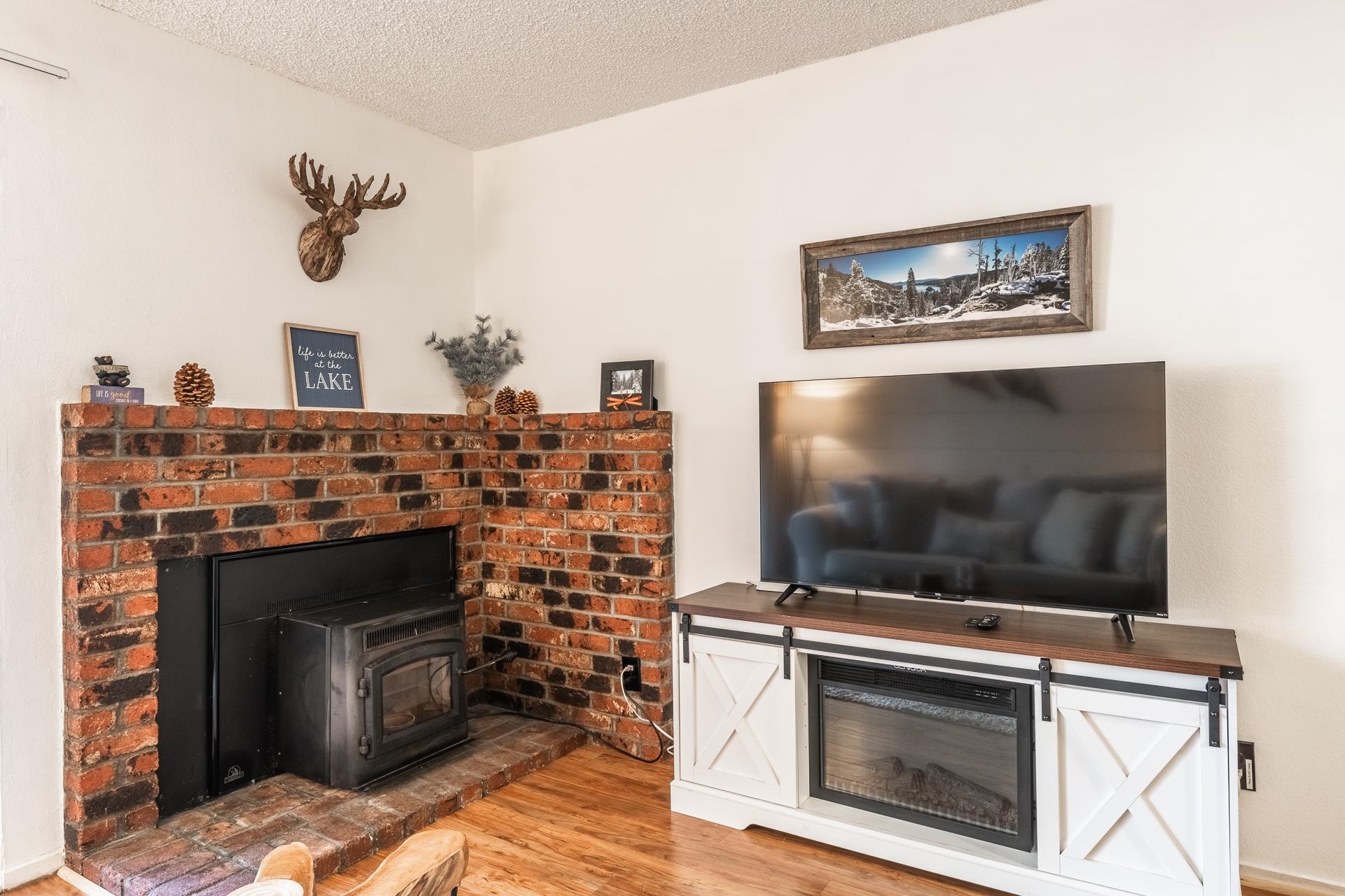 2499 Sierra Nevada Rd R2