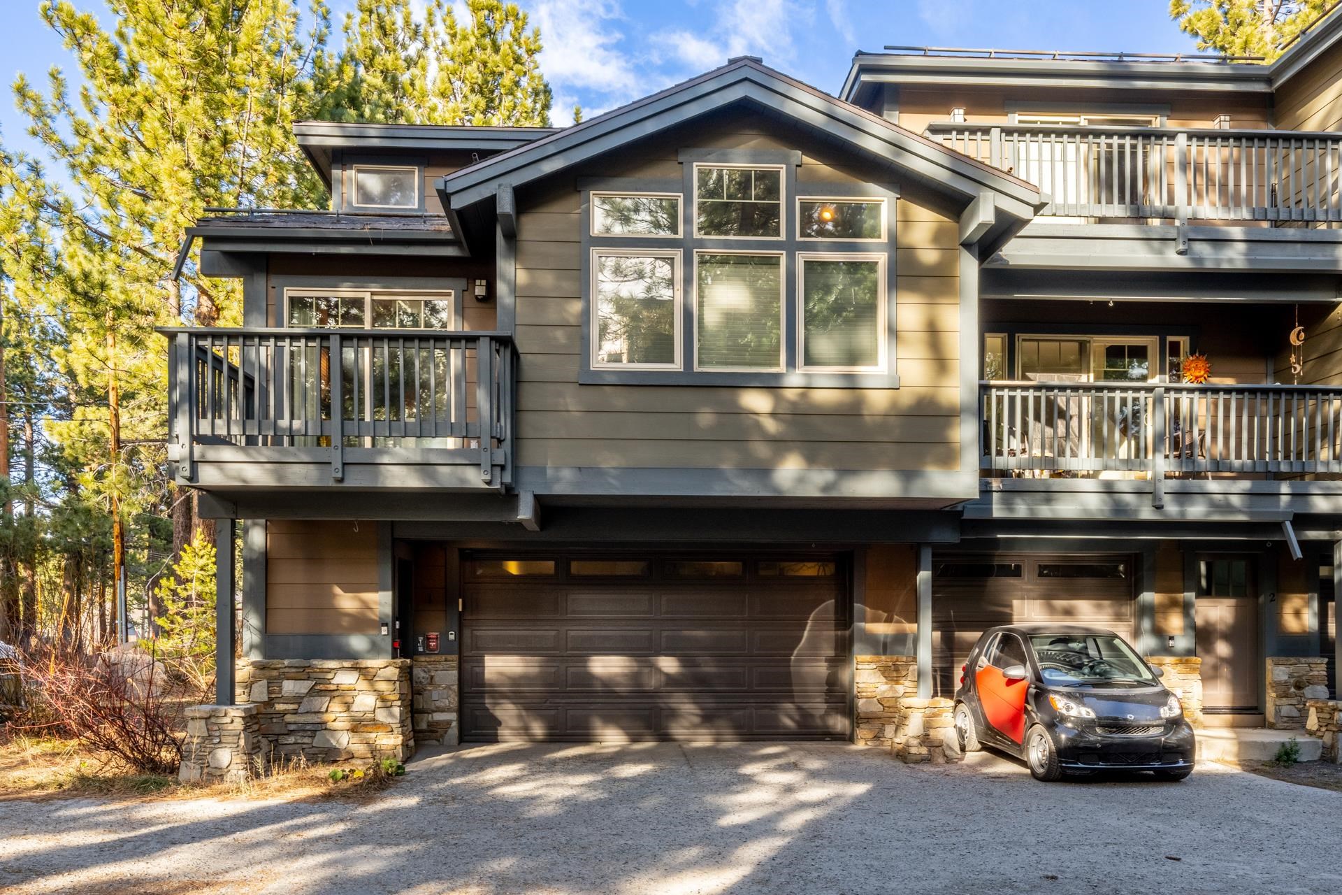 463 Mono Street #1