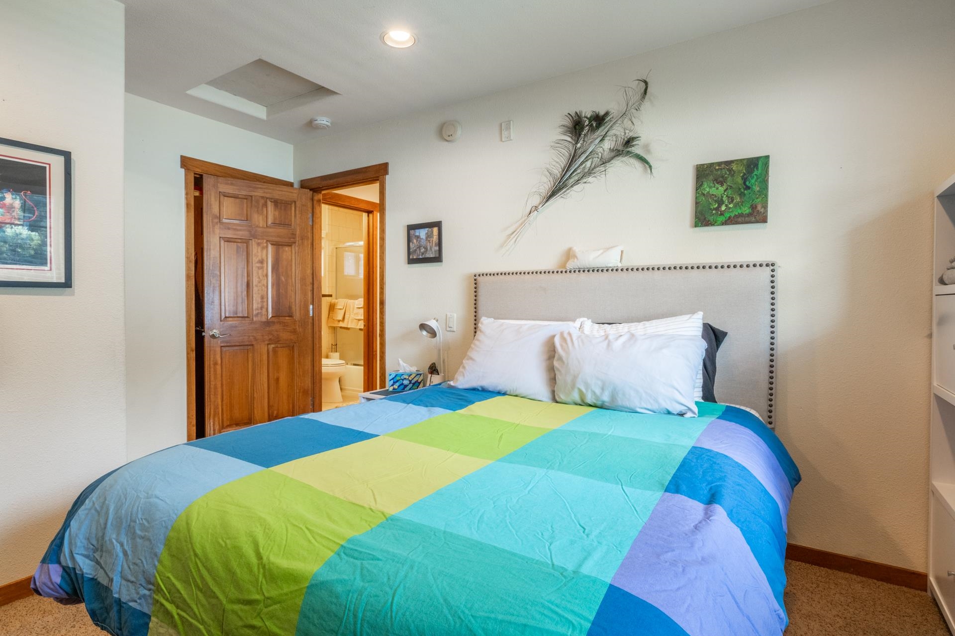 463 Mono Street #1