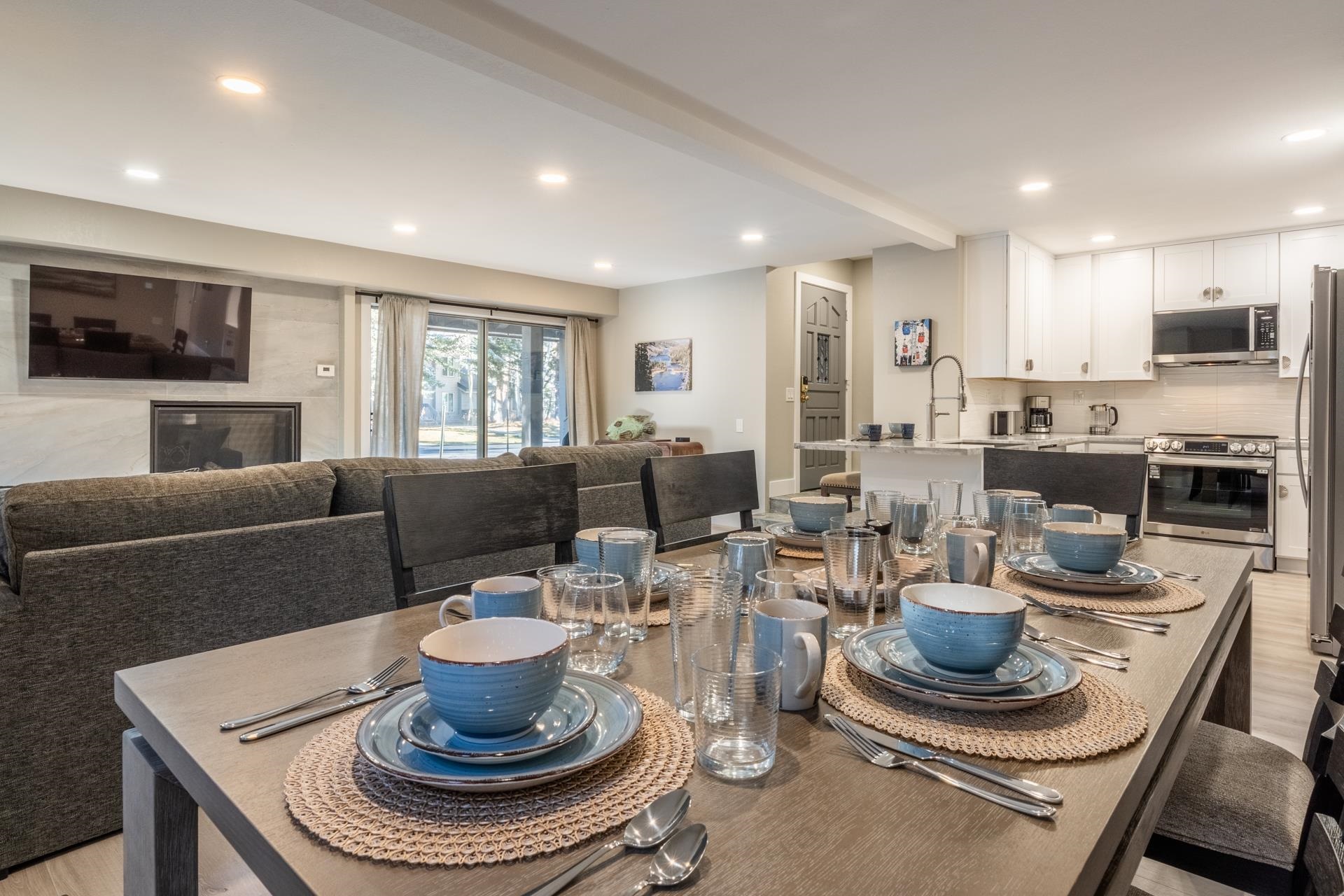 559 Club Drive Unit: 559