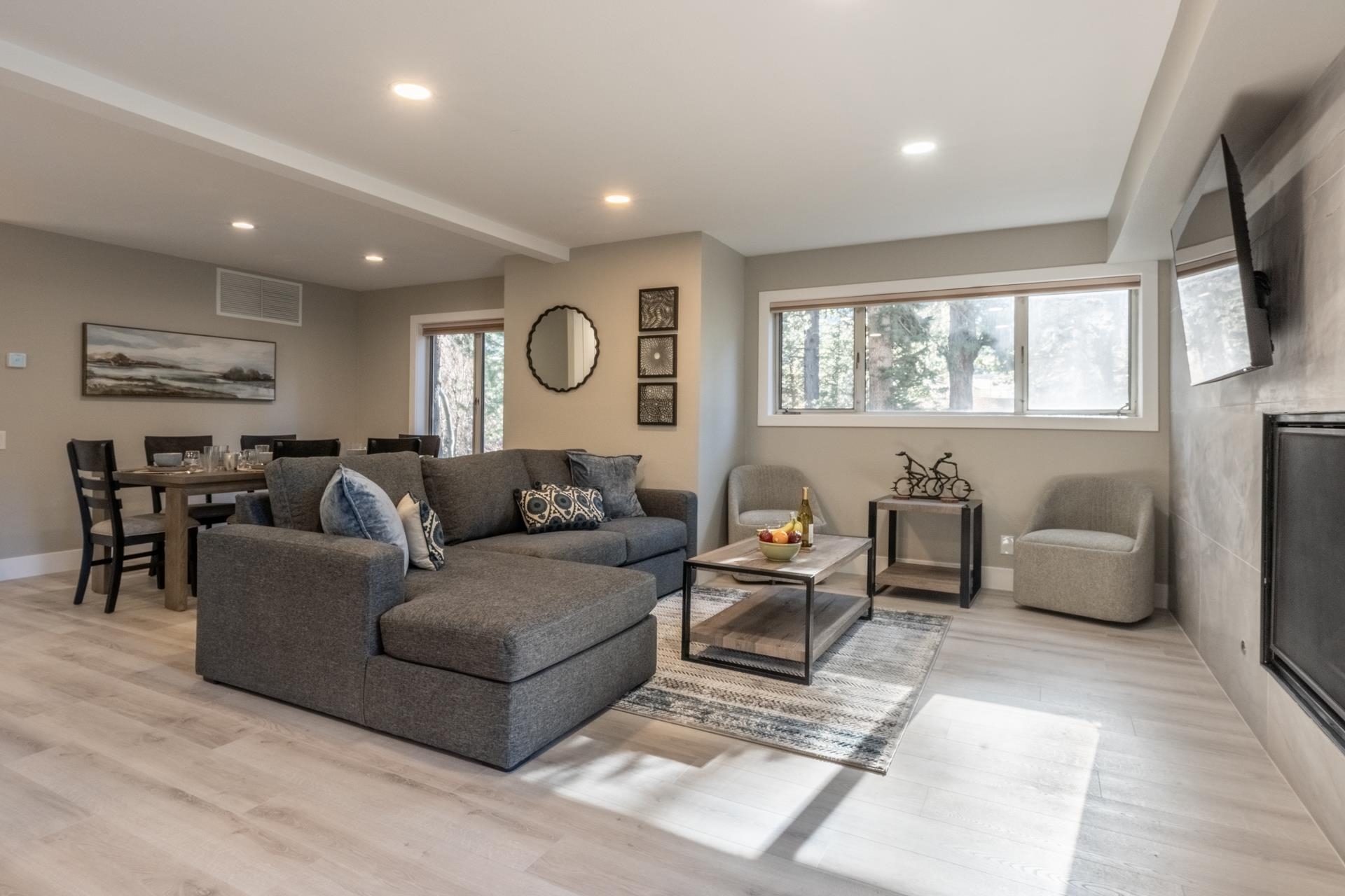 559 Club Drive Unit: 559