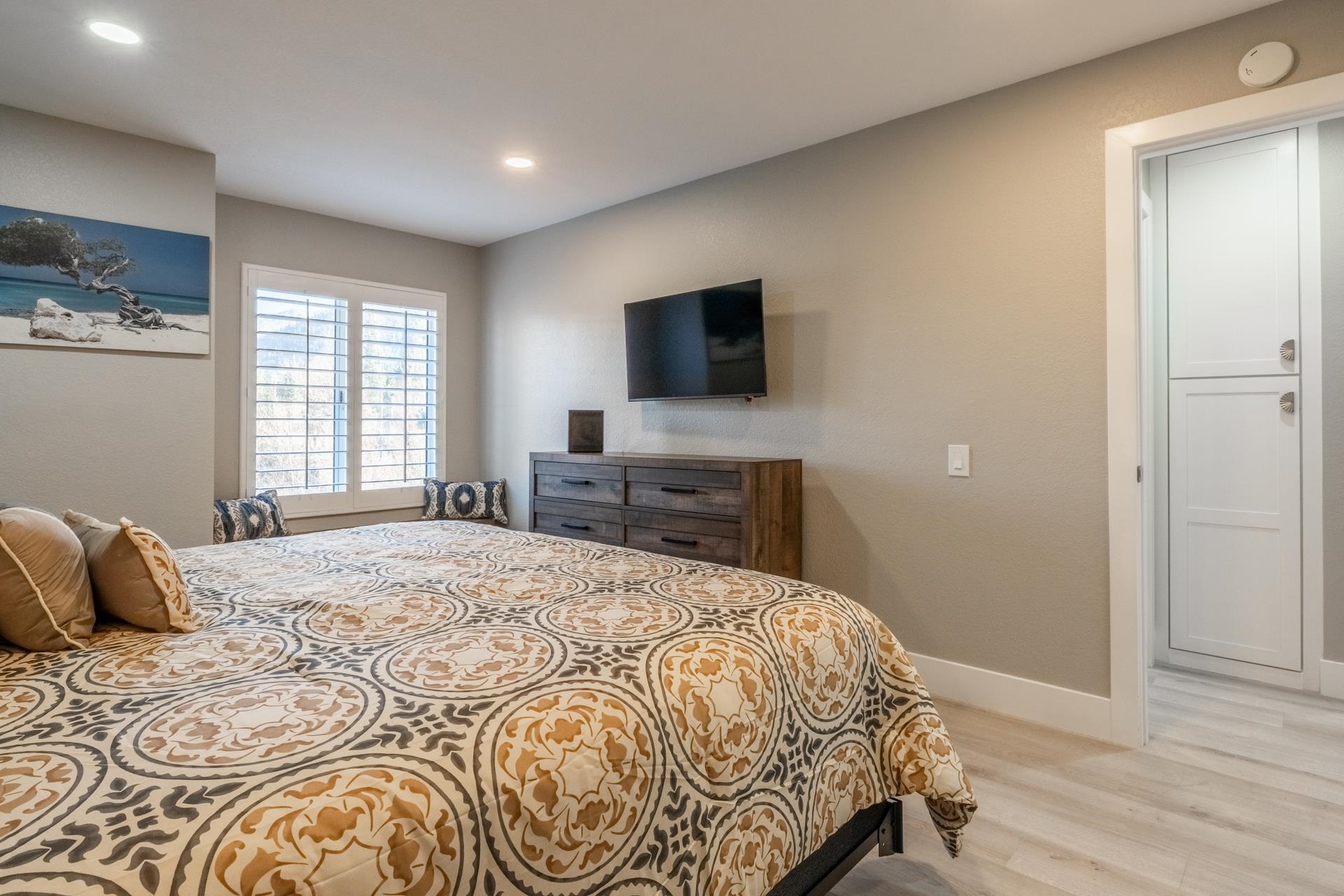 559 Club Drive Unit: 559