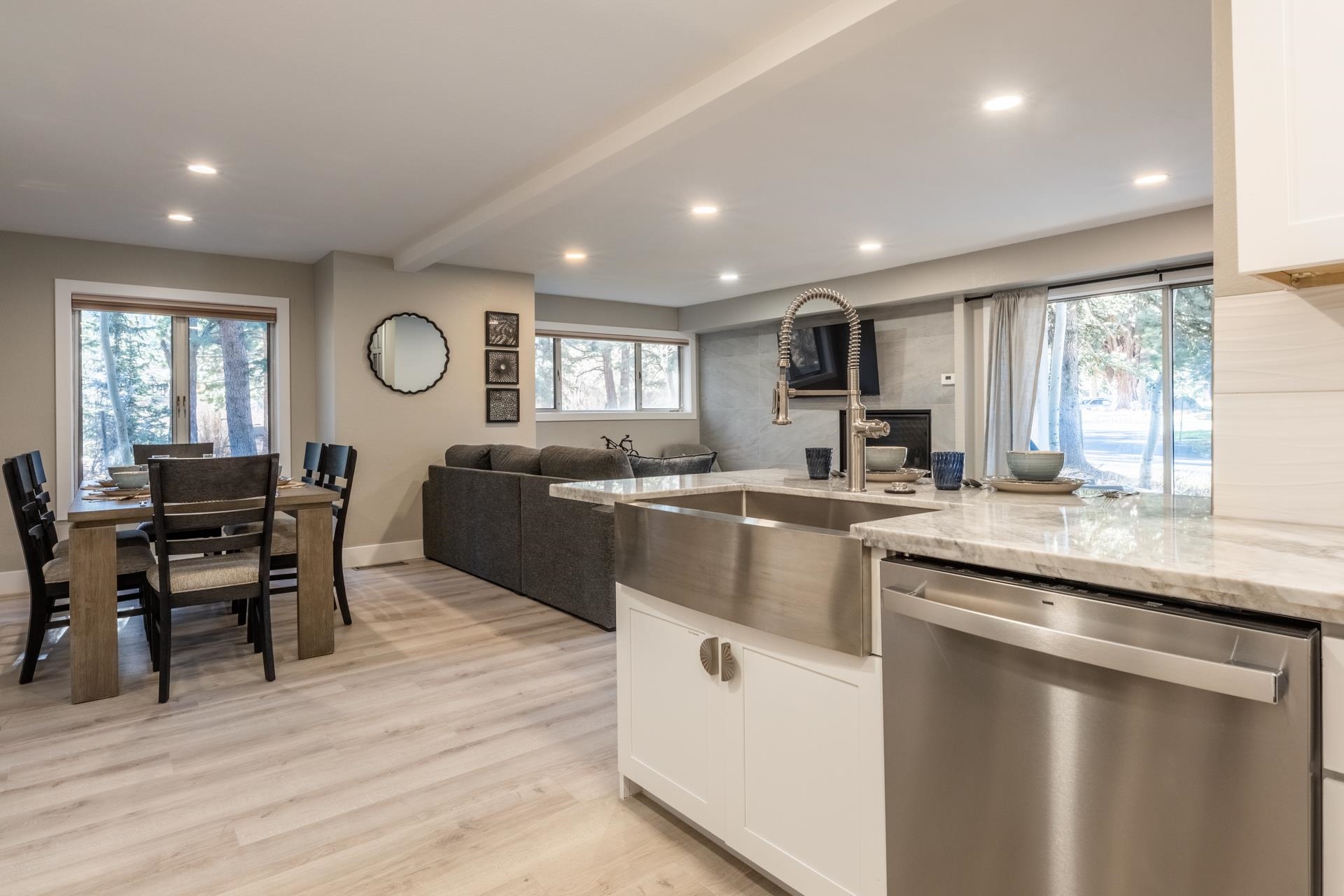 559 Club Drive Unit: 559