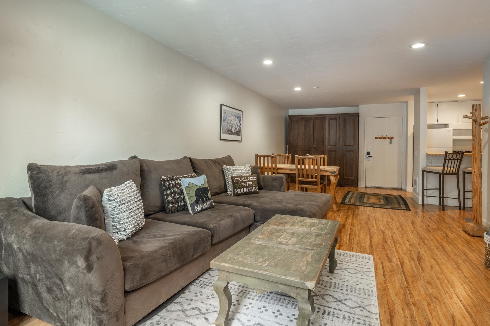 3253 Meridian Blvd #235 Unit: B-235