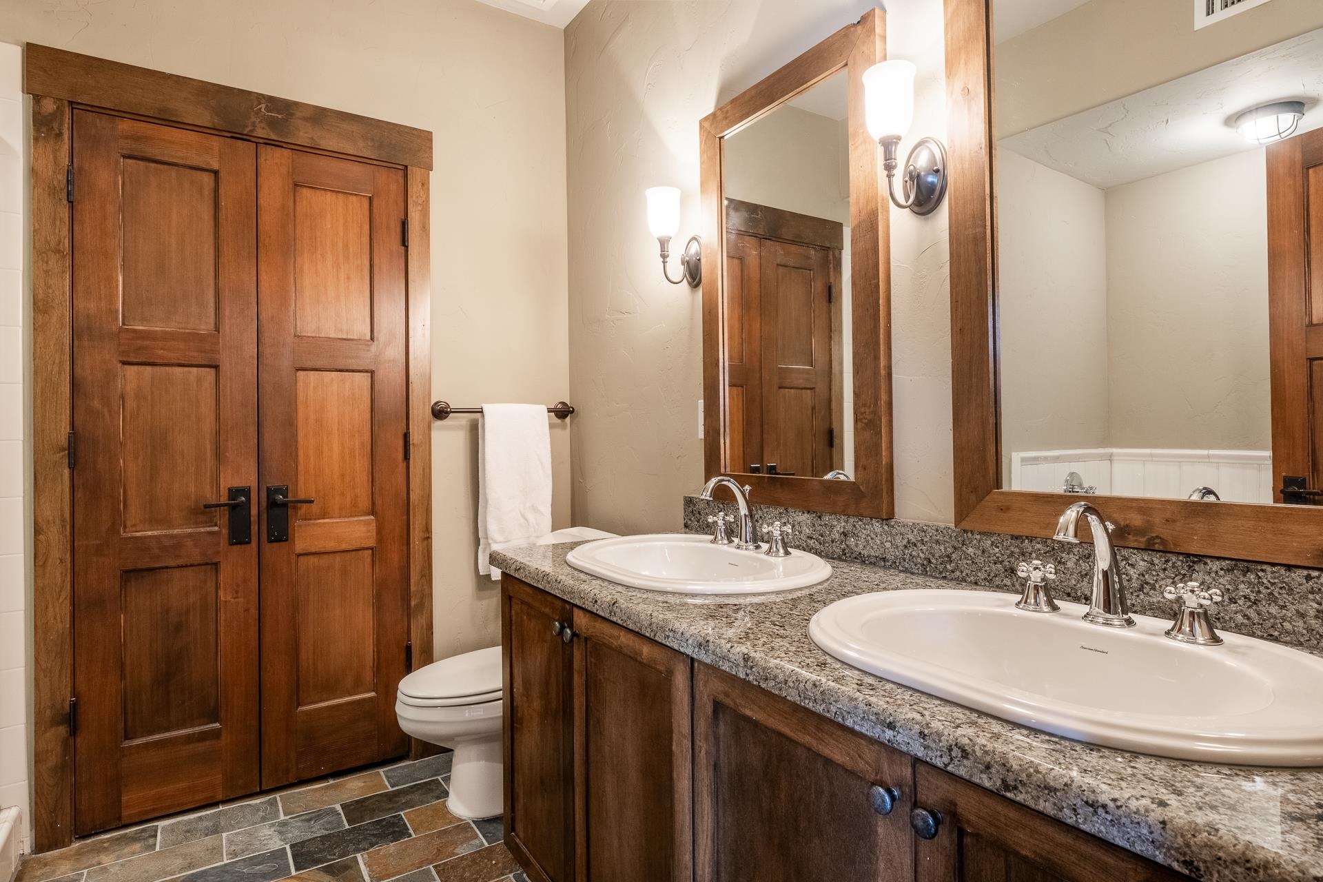 63 Bear Ct. Unit: 14