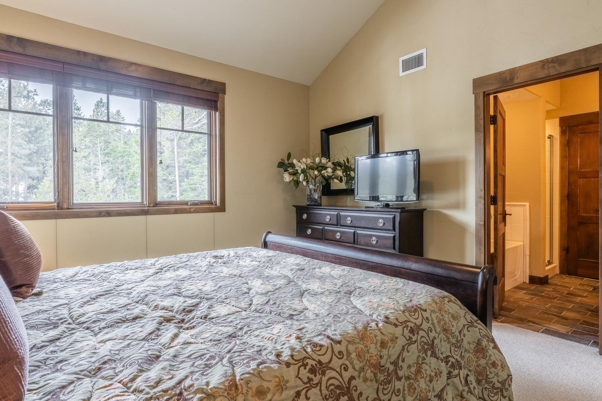 63 Bear Ct. Unit: 14