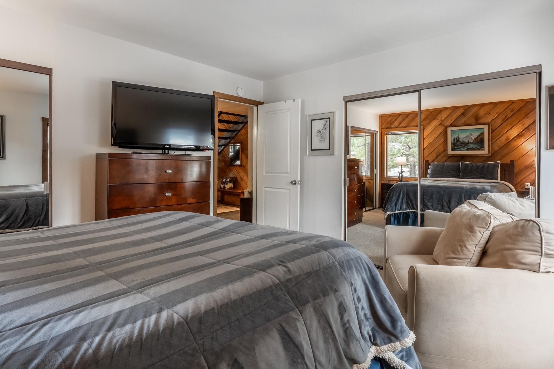 28 Sunshine Unit: 28