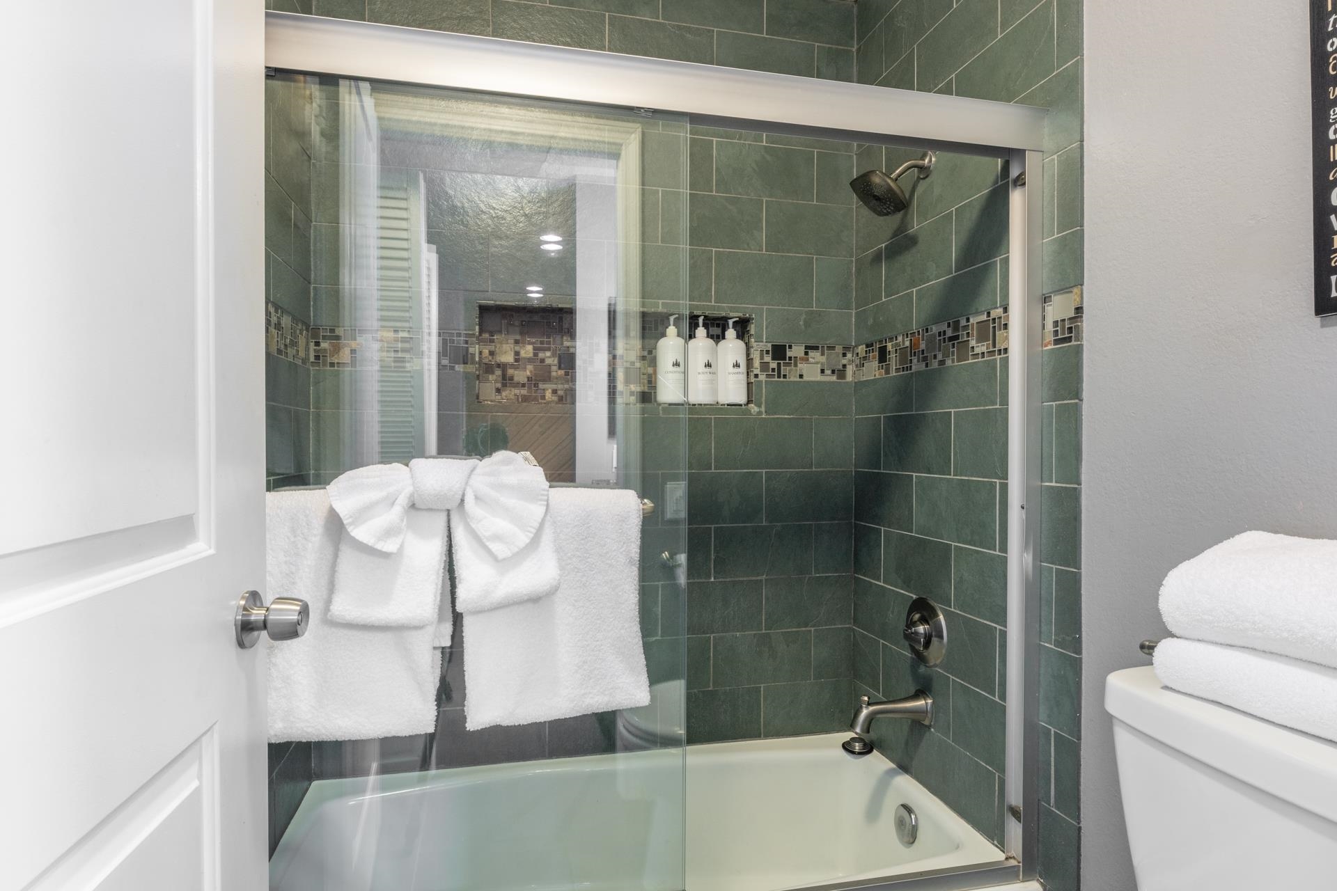 28 Sunshine Unit: 28