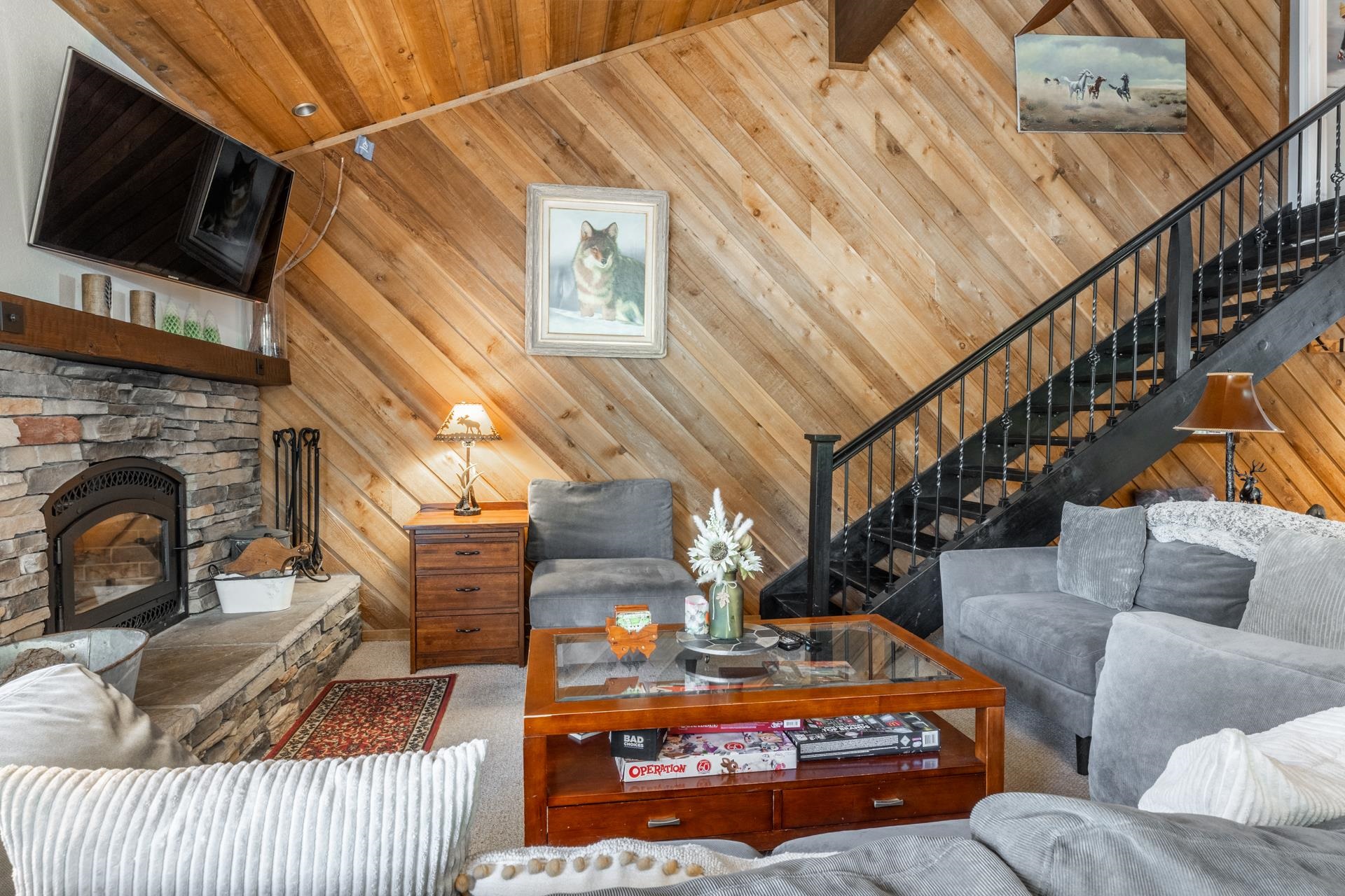 28 Sunshine Unit: 28