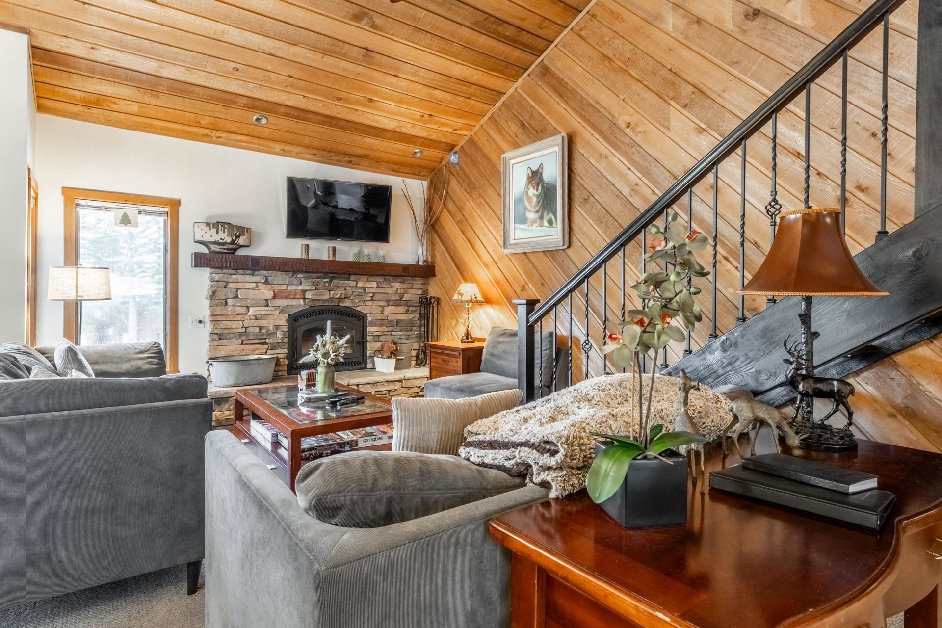 28 Sunshine Unit: 28