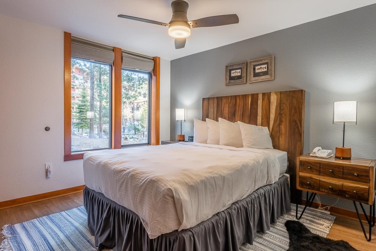 100 Canyon Blvd #3128