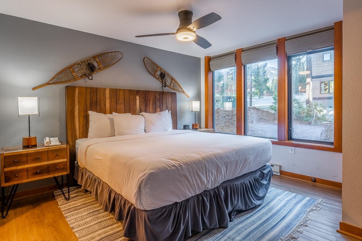 100 Canyon Blvd #3128