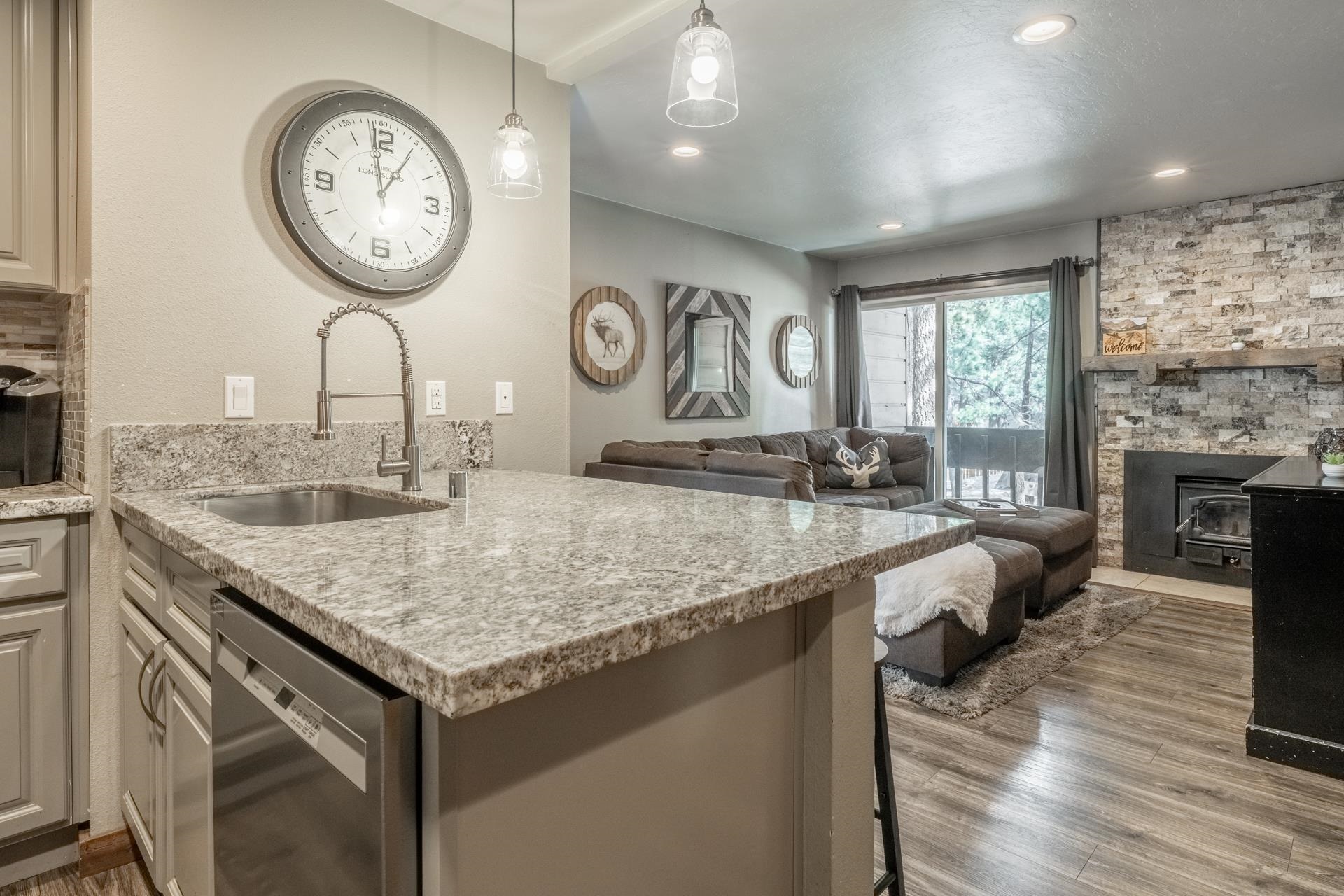 2499 Sierra Nevada S-1 Road Unit: S-1