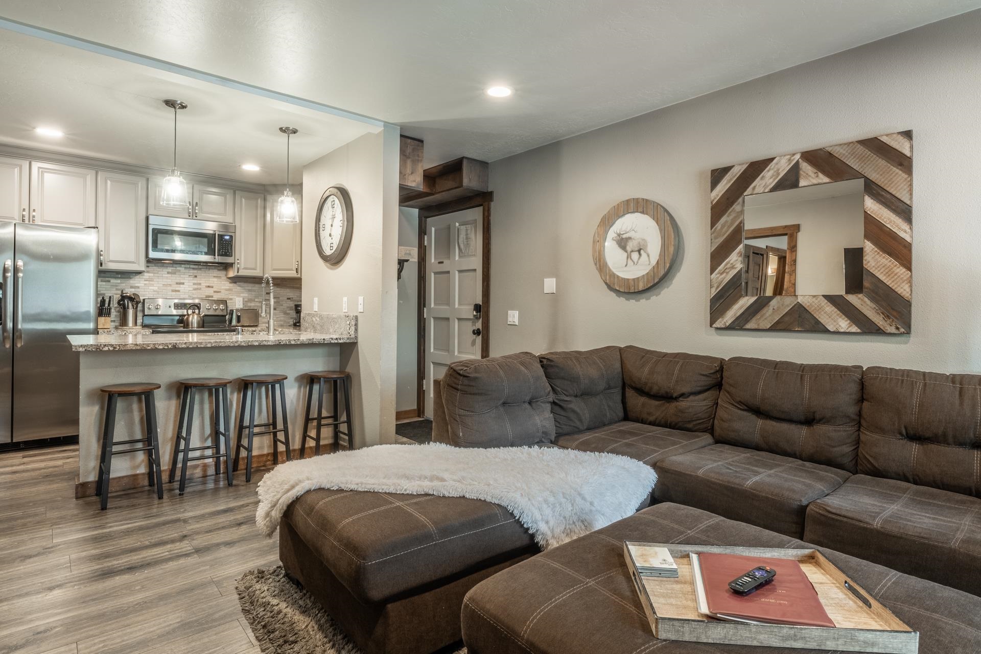 2499 Sierra Nevada S-1 Road Unit: S-1