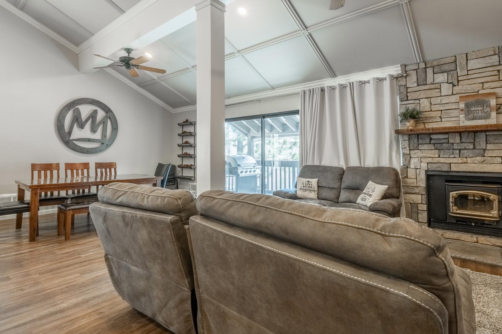 362 Old Mammoth Rd. #4