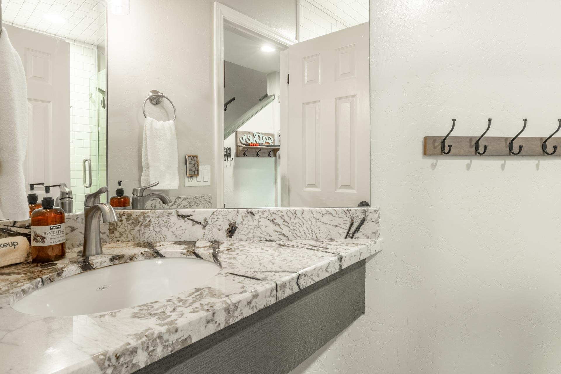 362 Old Mammoth Rd. #4