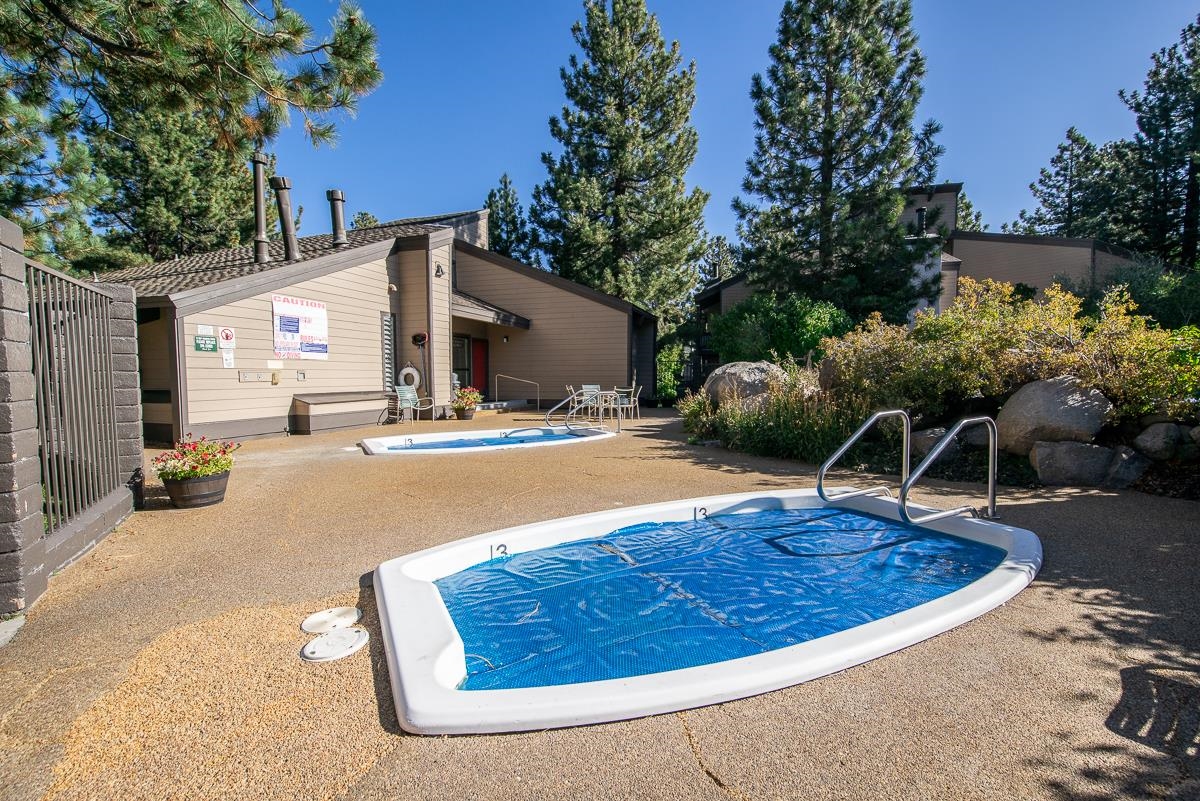 362 Old Mammoth Rd. #4