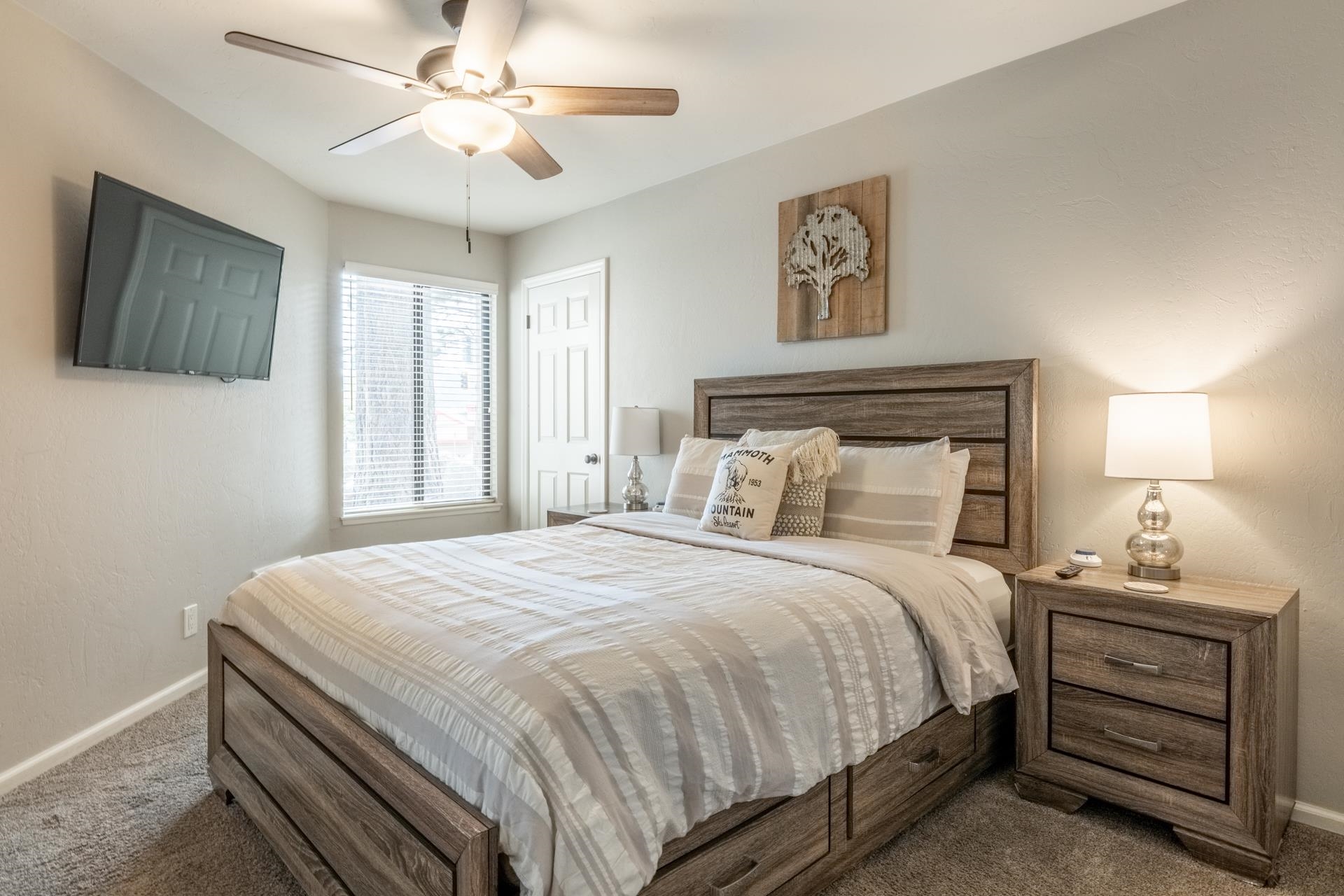 362 Old Mammoth Rd. #4