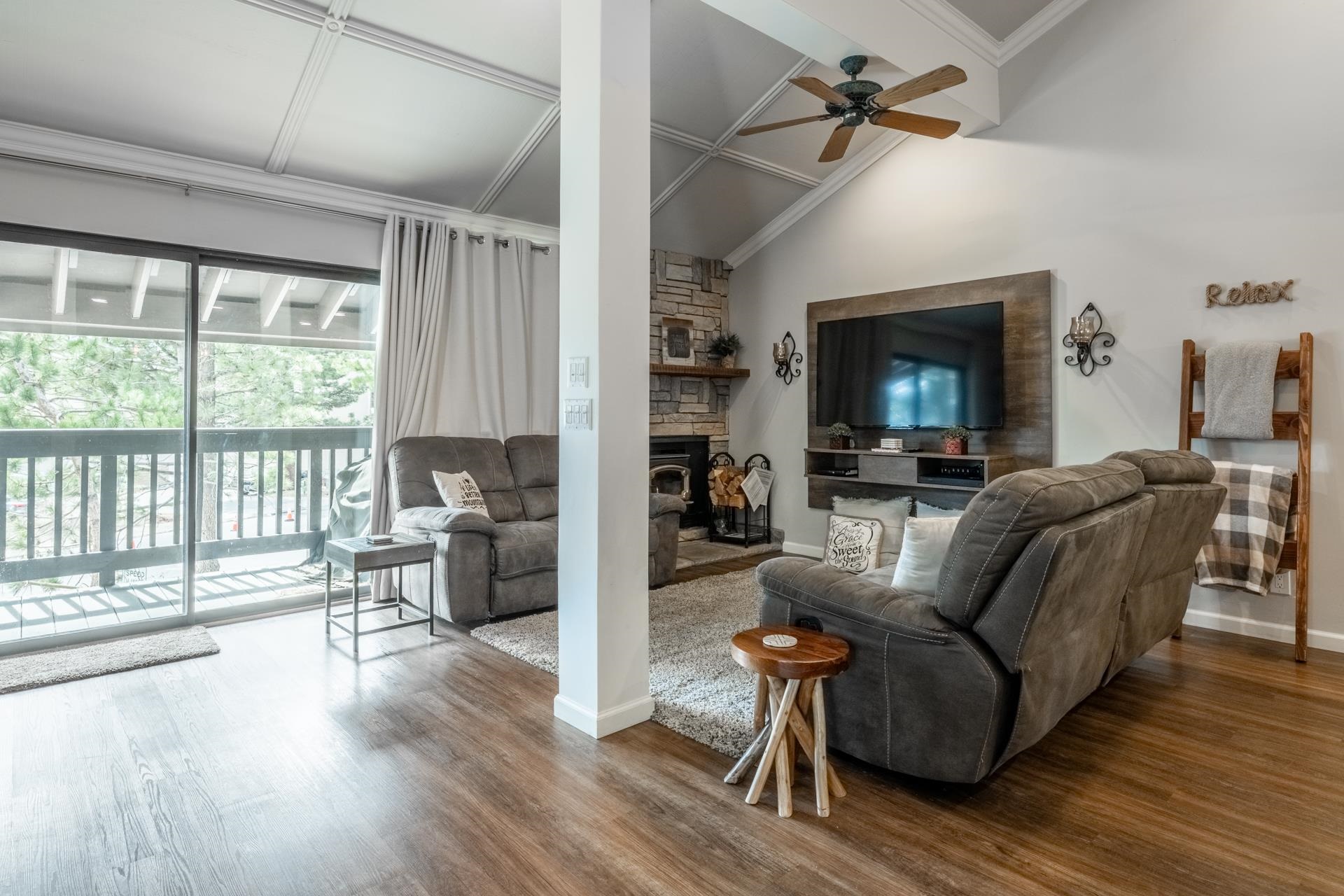 362 Old Mammoth Rd. #4