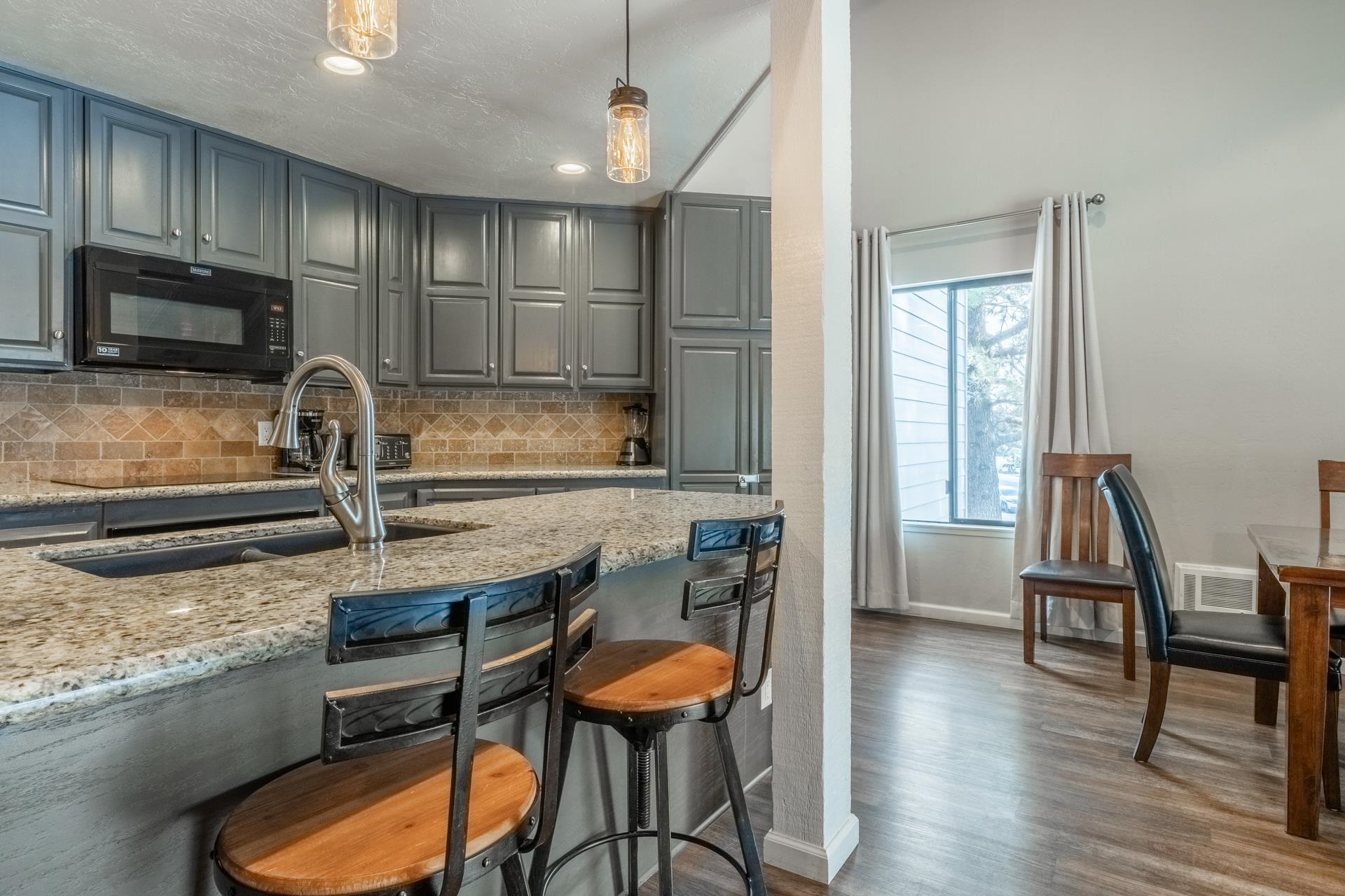 362 Old Mammoth Rd. #4