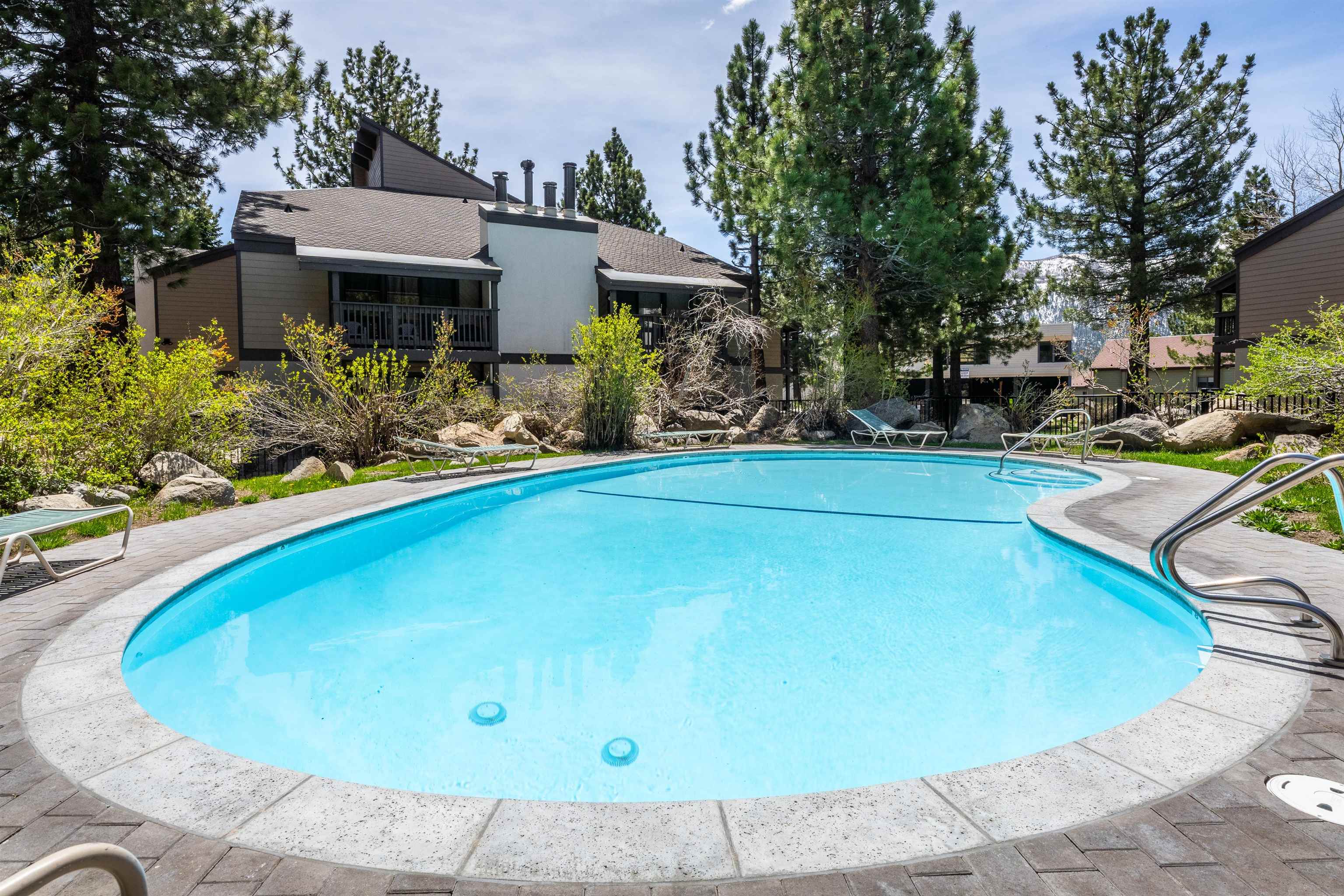 362 Old Mammoth Rd. #4