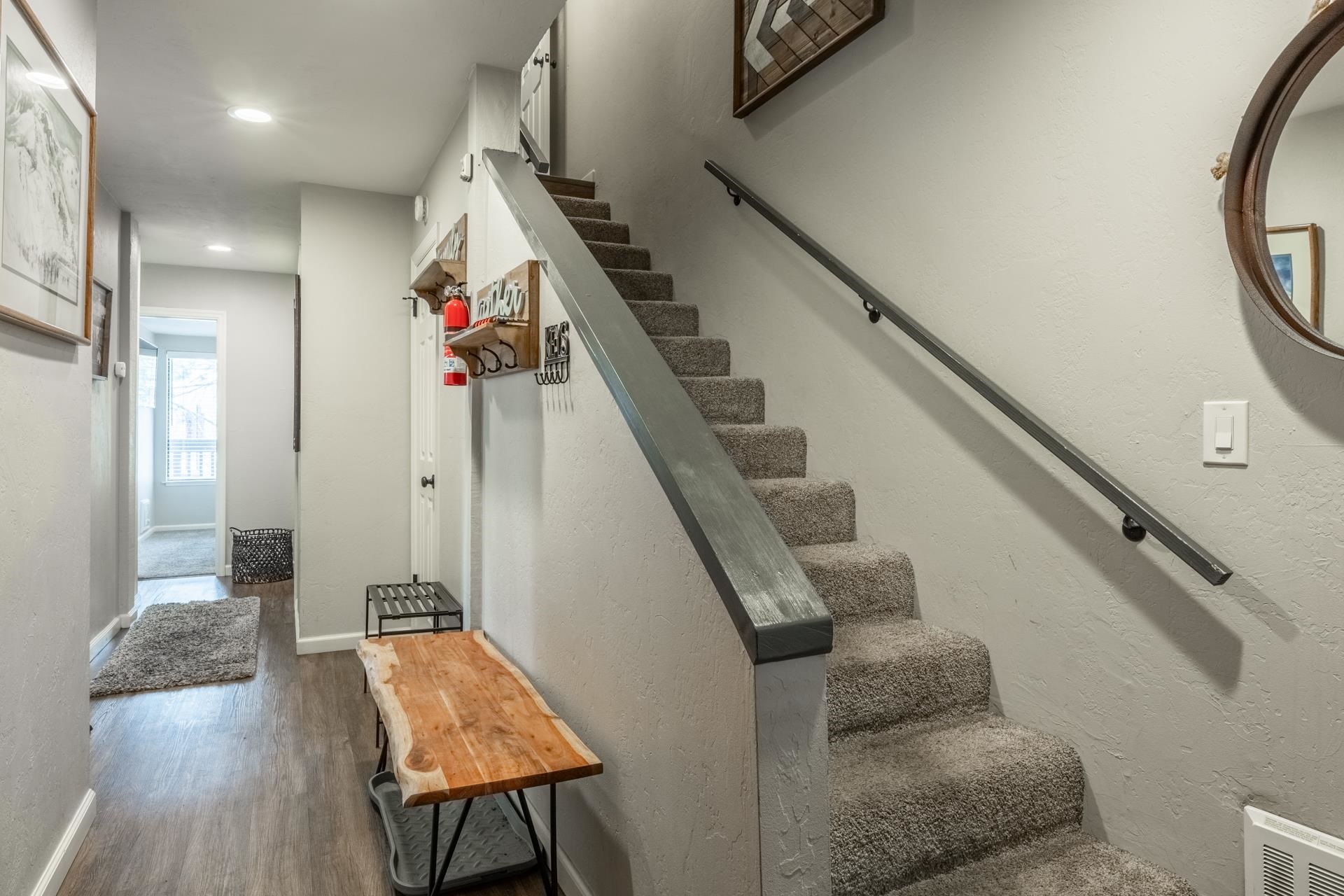 362 Old Mammoth Rd. #4